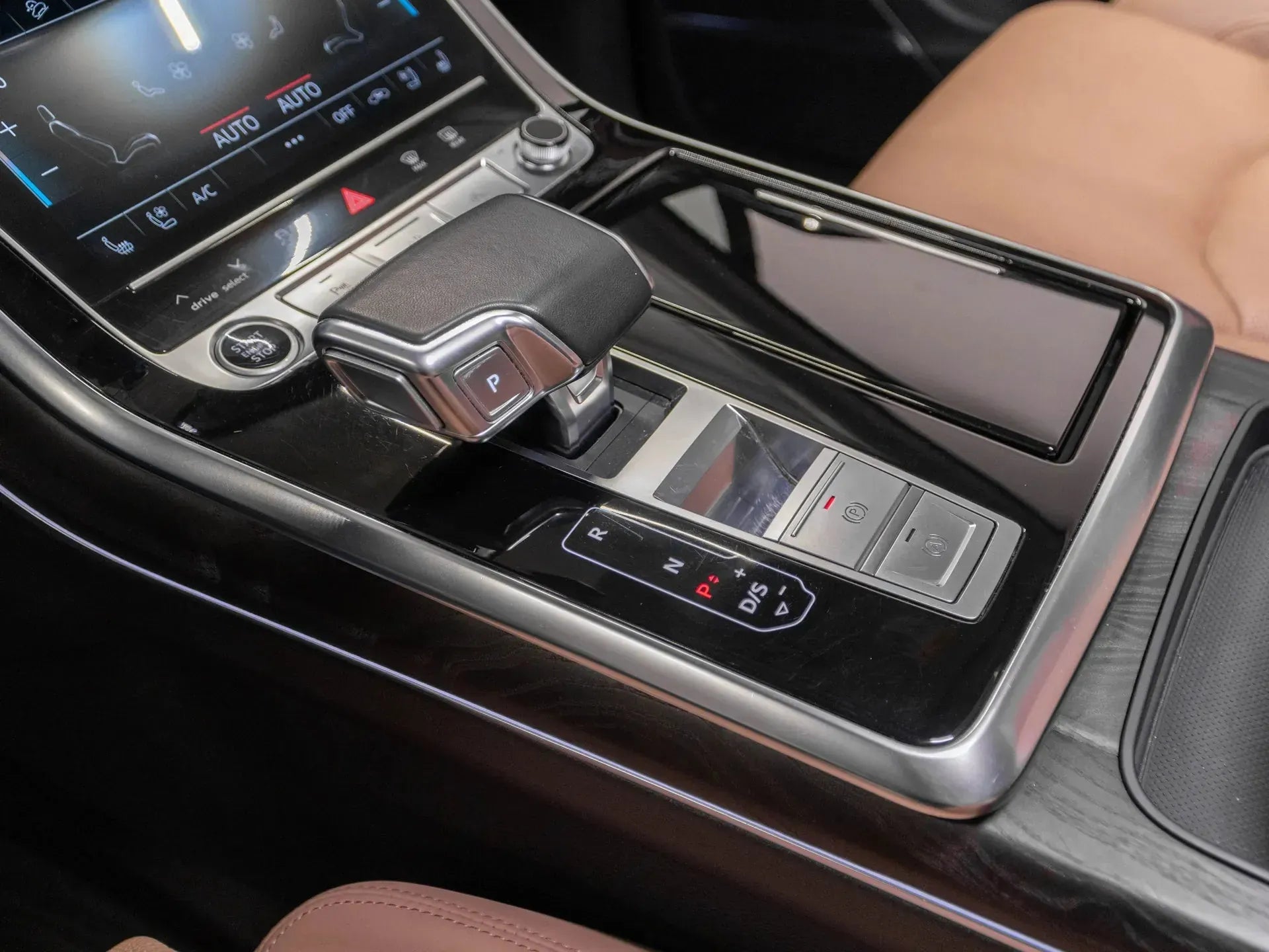 Audi Q7 50 TDI quattro - Samsaru's Car Outlet