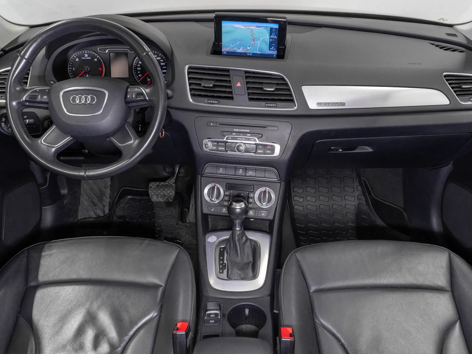 Audi Q3 2.0 Diesel 177 CP Gri - Samsaru's Car Outlet