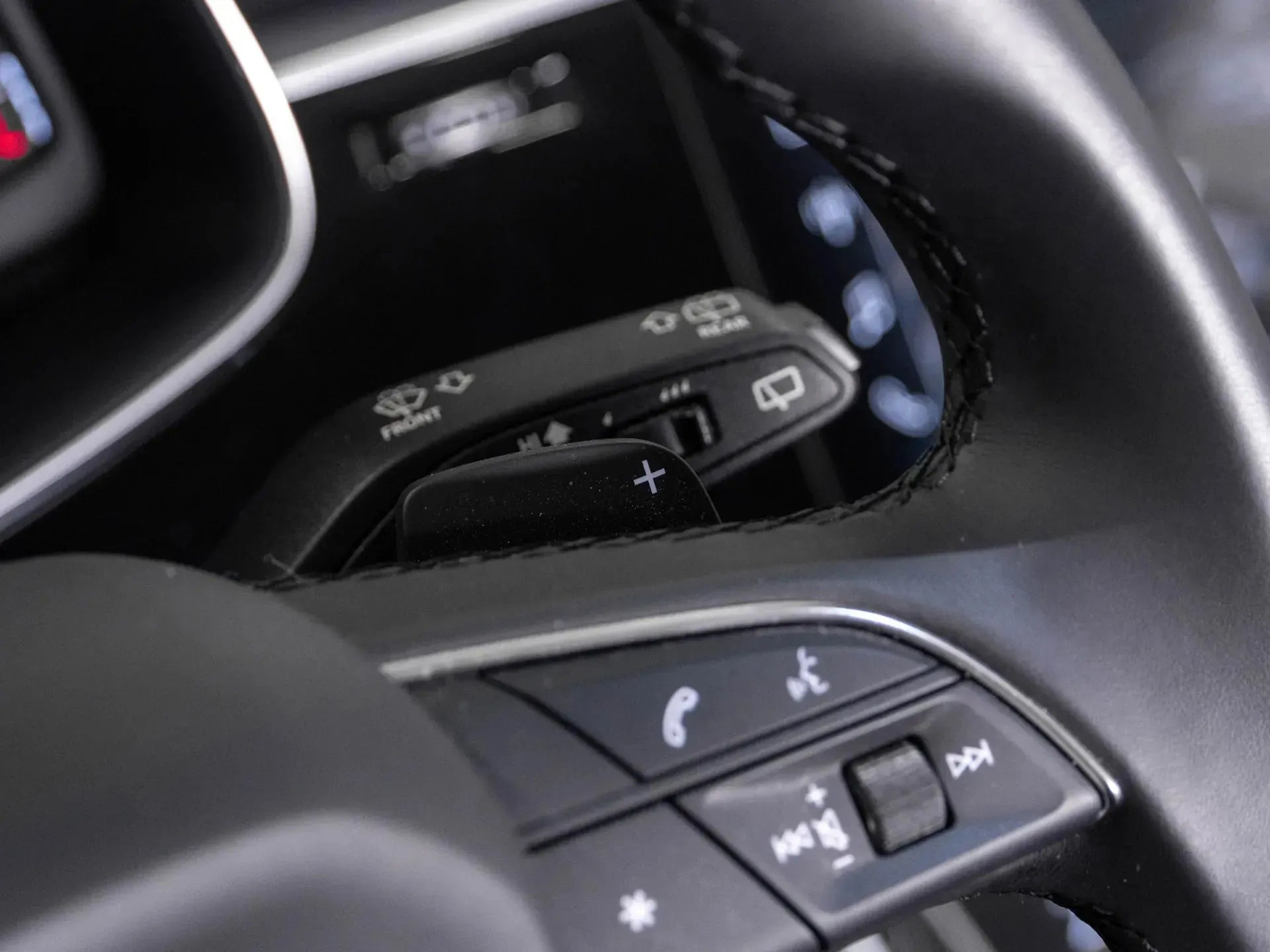 Audi Q8 55 TFSI quattro - Samsaru's Car Outlet