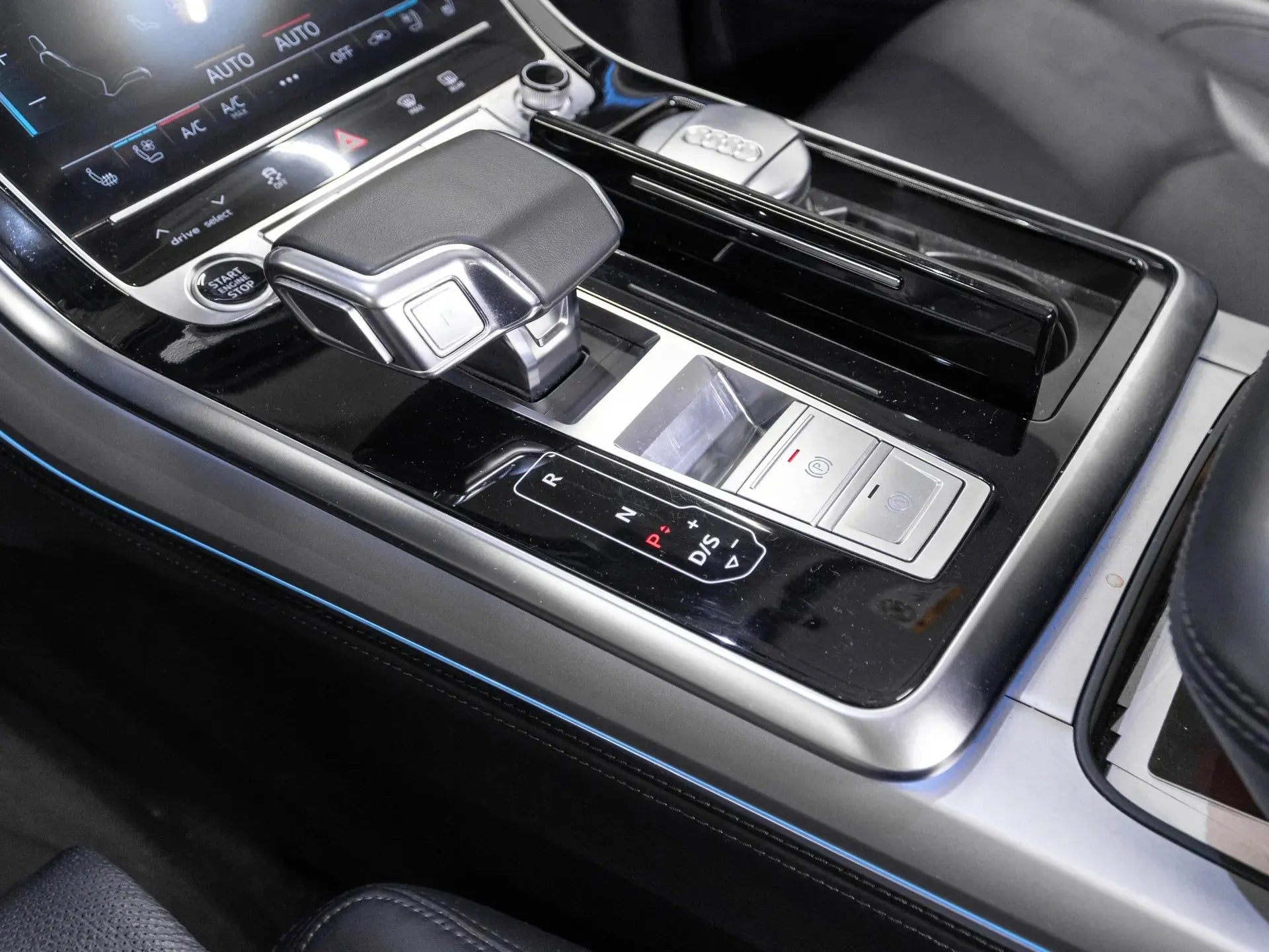 Audi Q8 55 TFSI quattro - Samsaru's Car Outlet