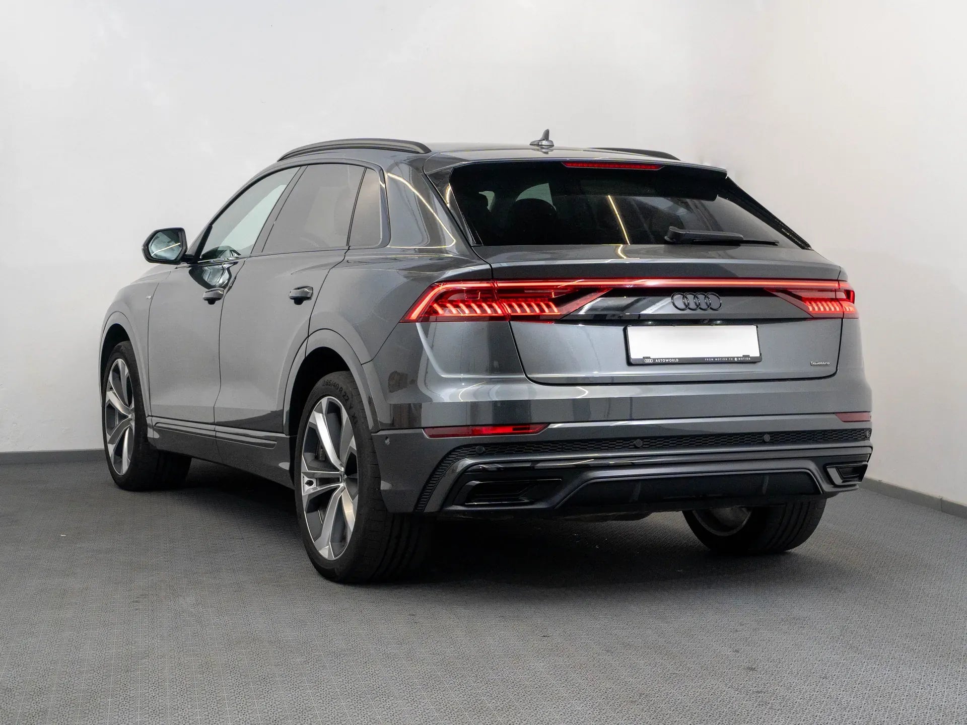 Audi Q8 55 TFSI quattro - Samsaru's Car Outlet