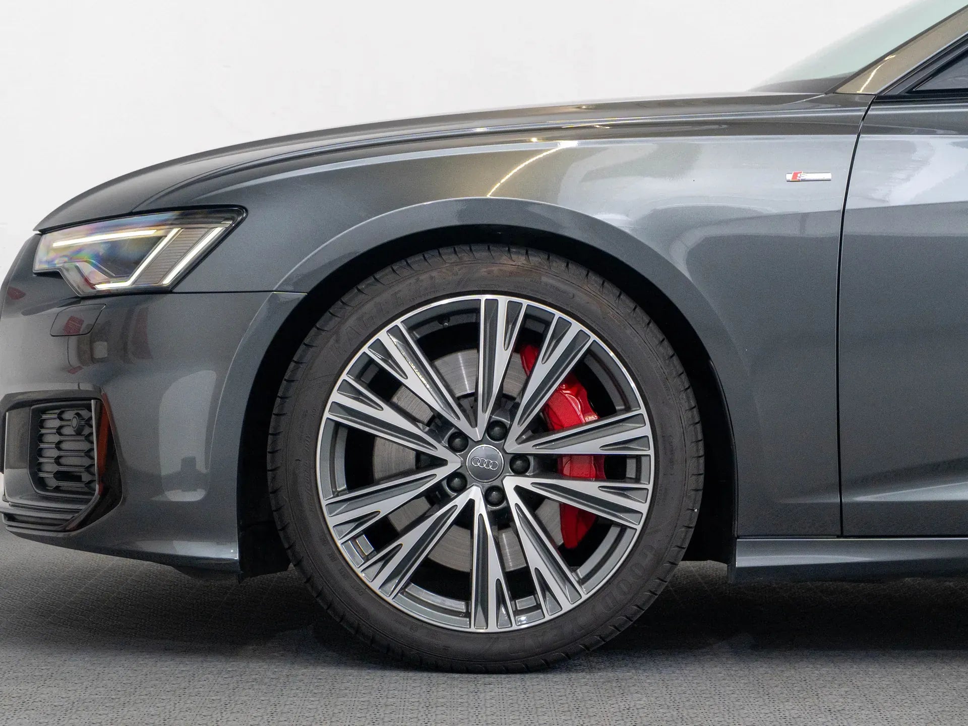 Audi A6 Avant Sport 55 TFSI quattro - Samsaru's Car Outlet