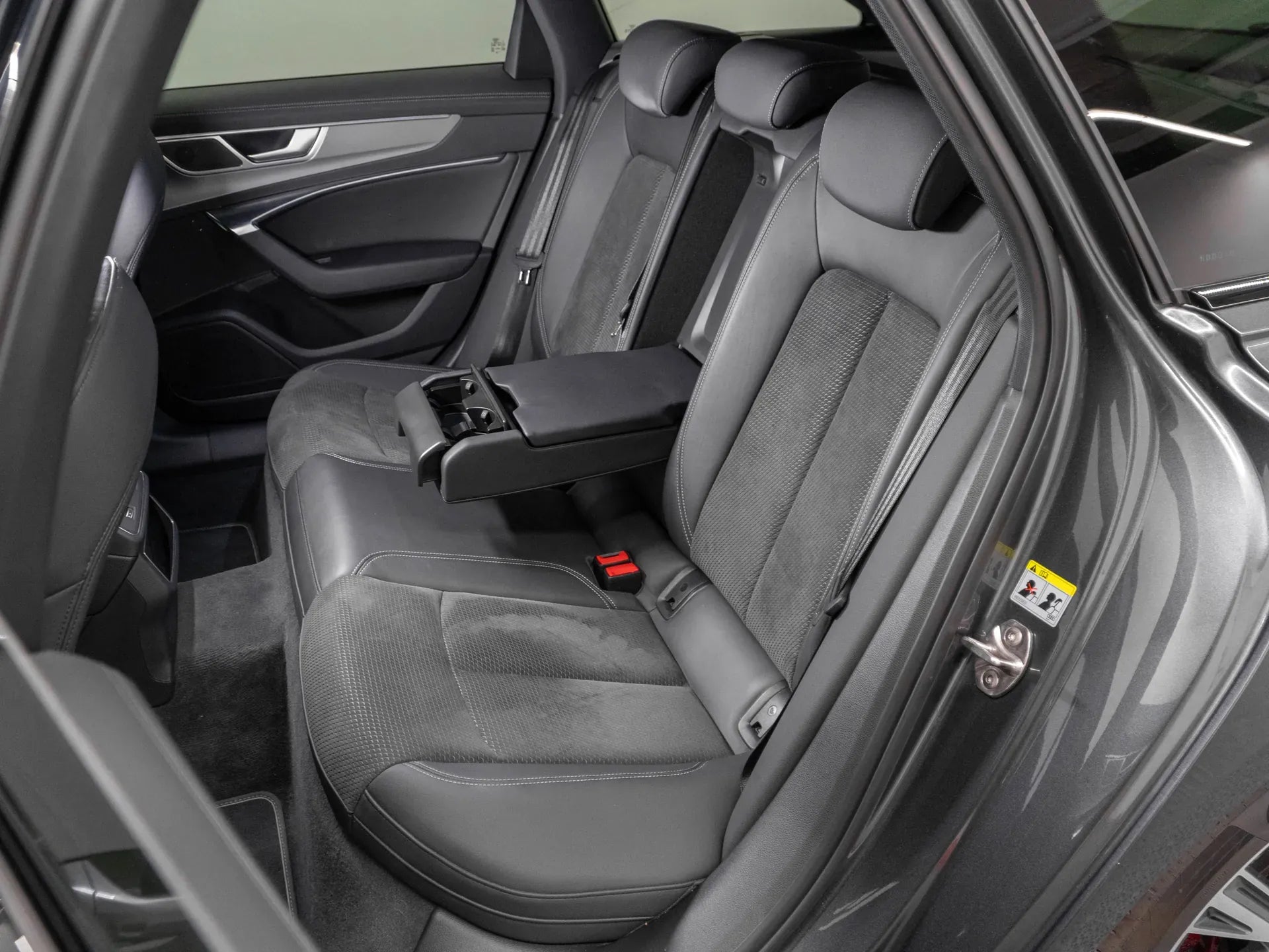 Audi A6 Avant Sport 55 TFSI quattro - Samsaru's Car Outlet