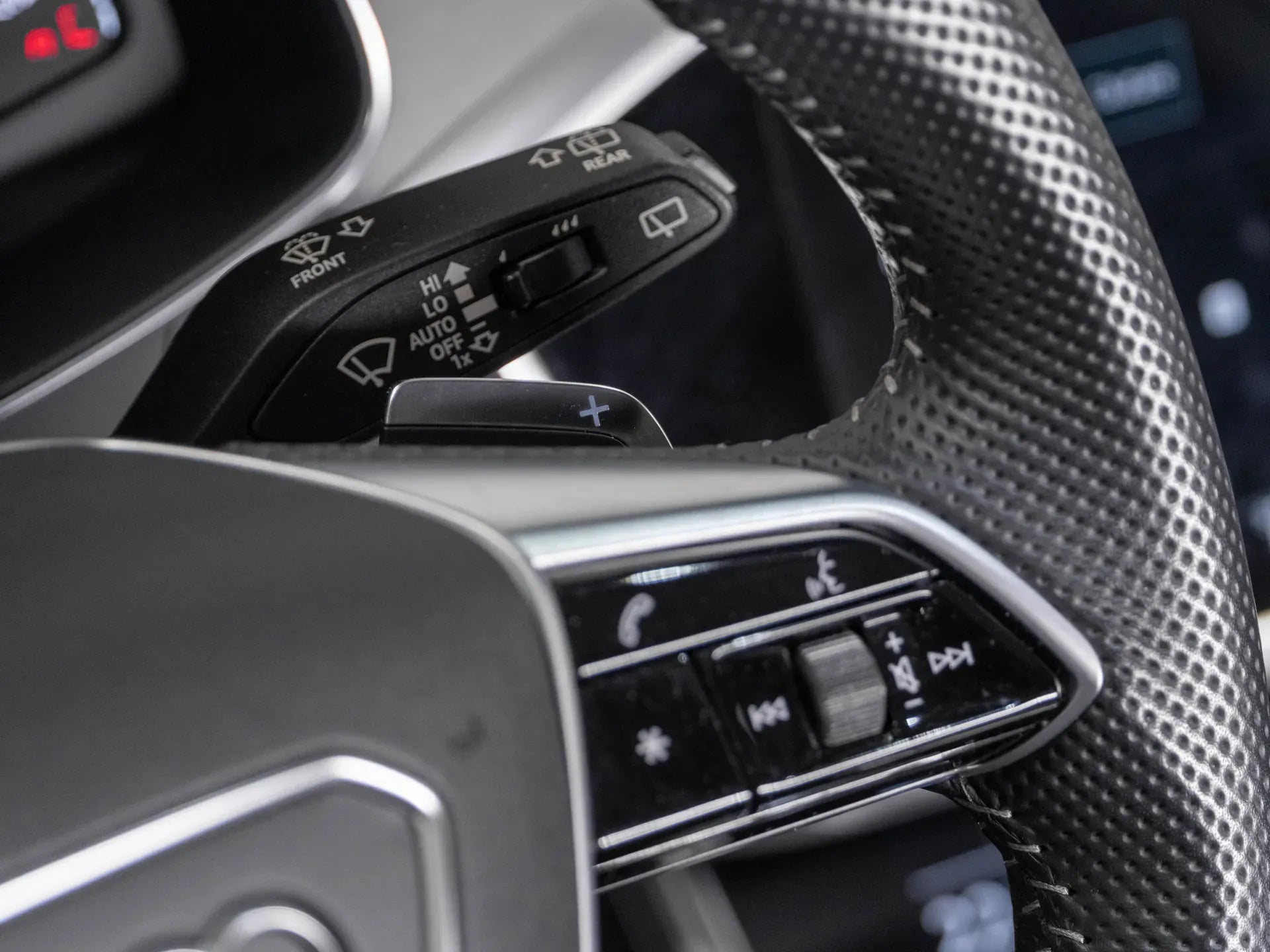 Audi A6 Avant Sport 55 TFSI quattro - Samsaru's Car Outlet