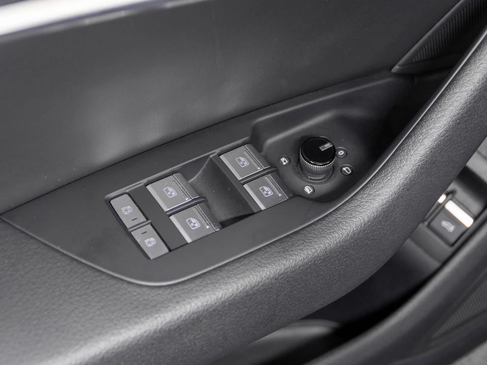 Audi A6 Avant Sport 55 TFSI quattro - Samsaru's Car Outlet
