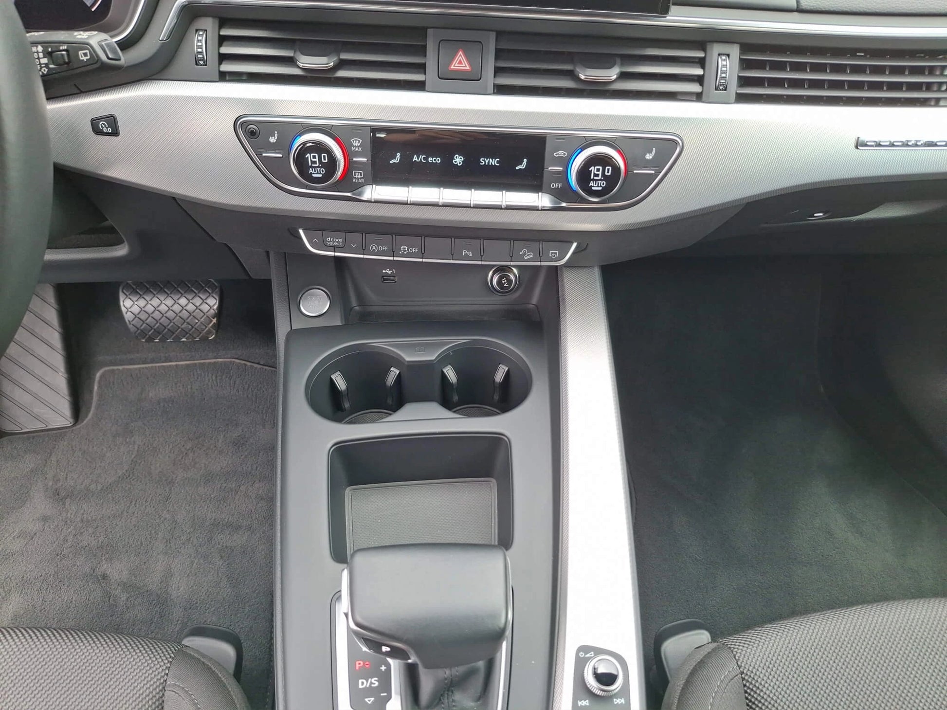 Audi A4 allroad 45 TFSI quattro - Samsaru's Car Outlet