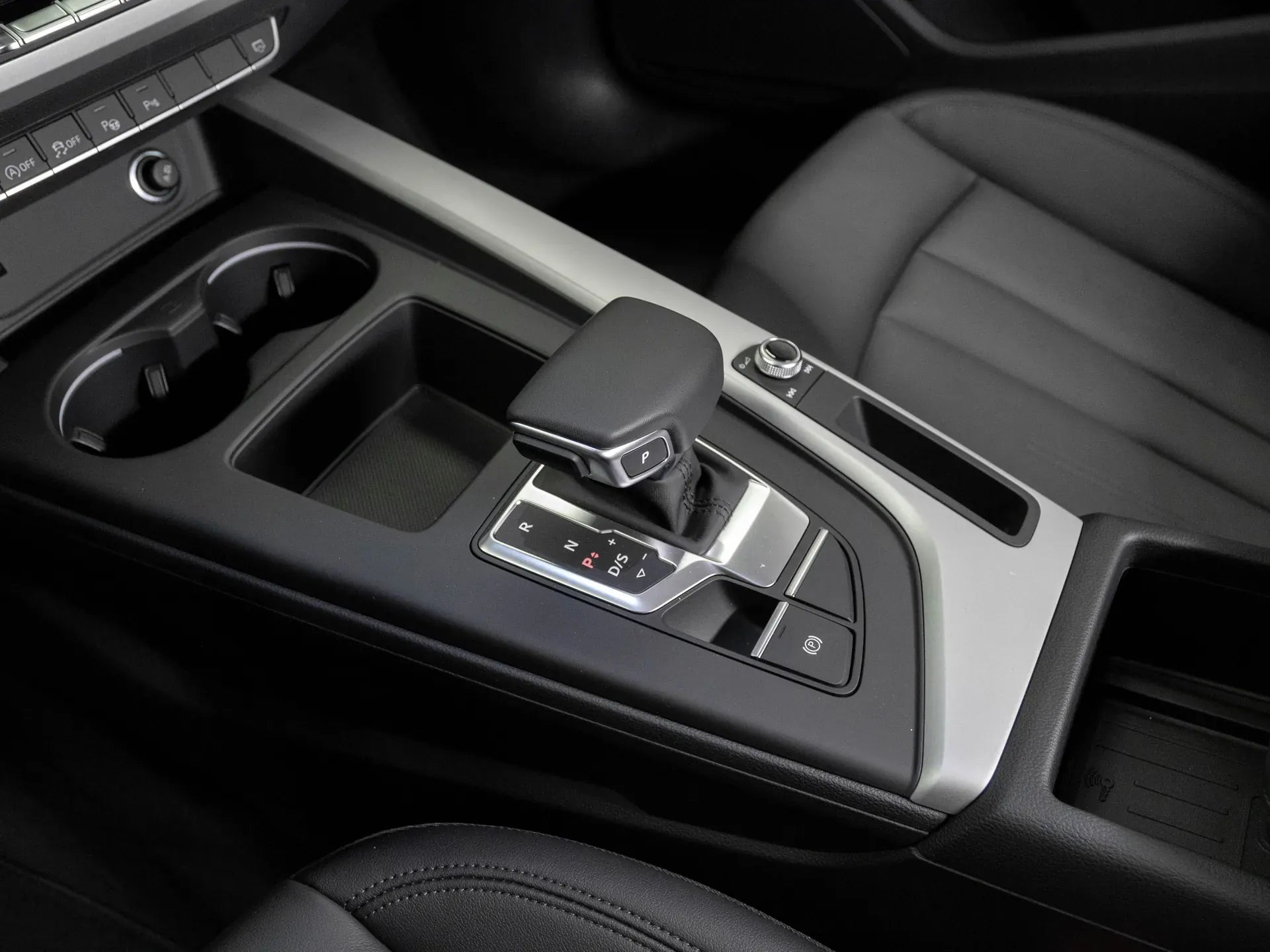 Audi A4 Advanced 40 TDI quattro - Samsaru's Car Outlet