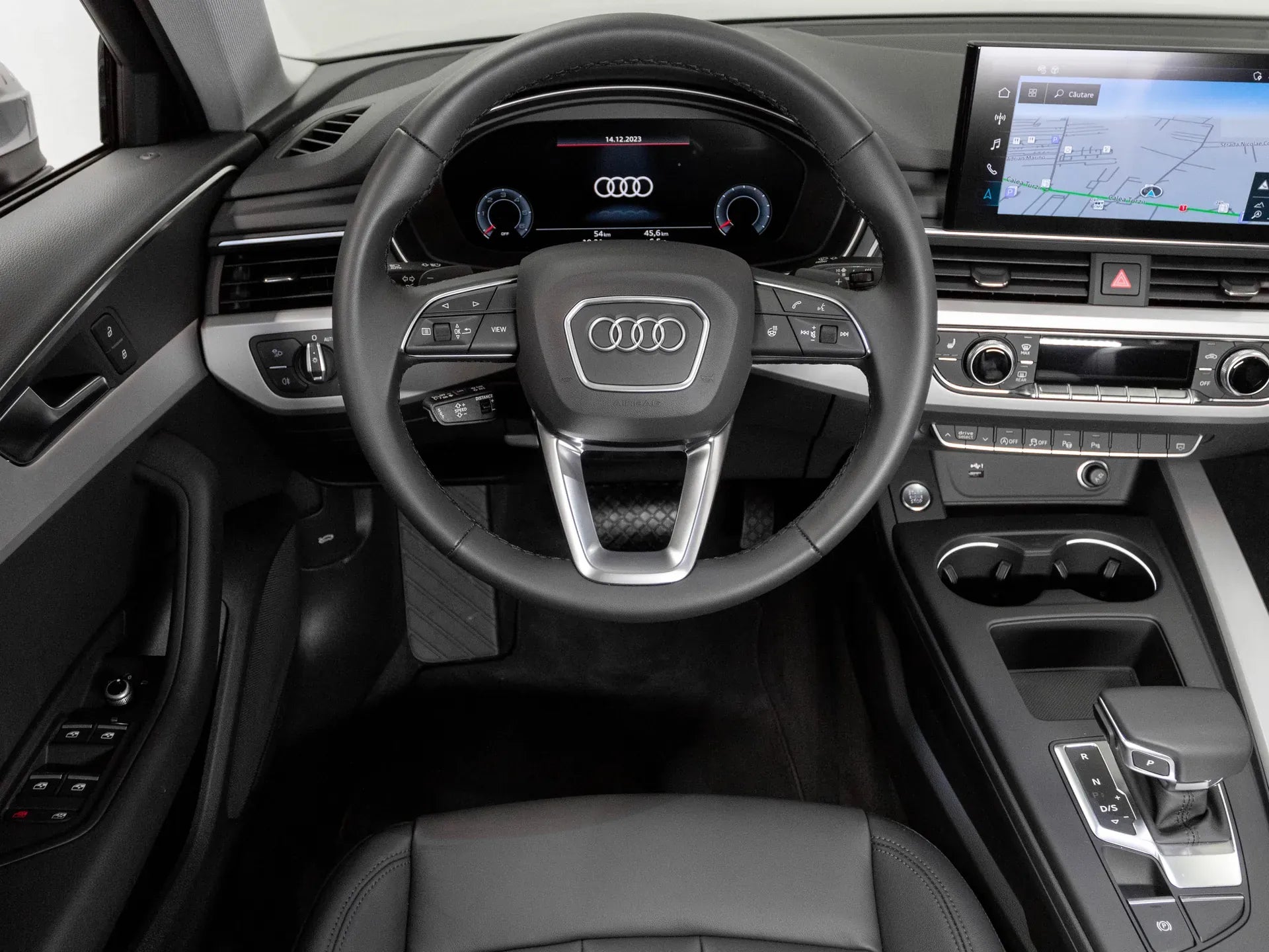 Audi A4 Advanced 40 TDI quattro - Samsaru's Car Outlet