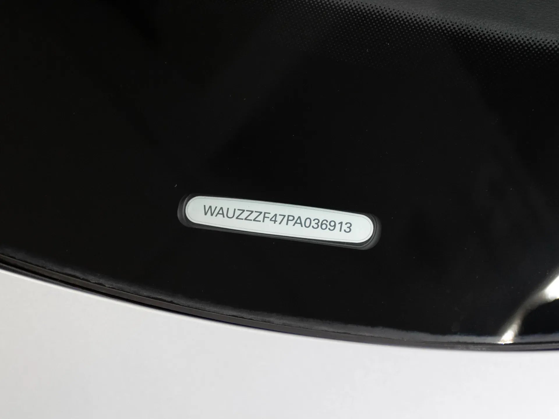 Audi A4 Advanced 40 TDI quattro - Samsaru's Car Outlet