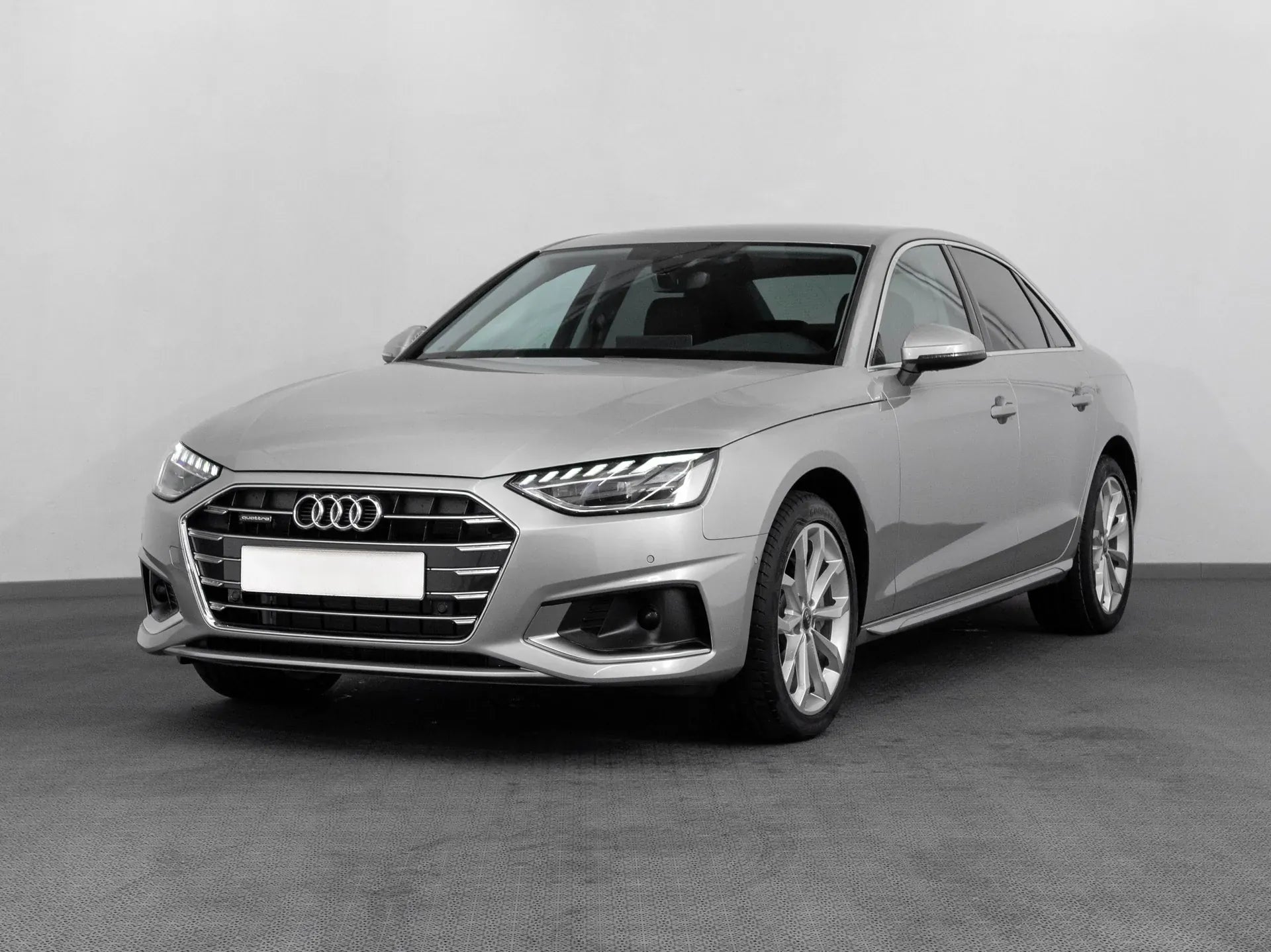 Audi A4 Advanced 40 TDI quattro - Samsaru's Car Outlet