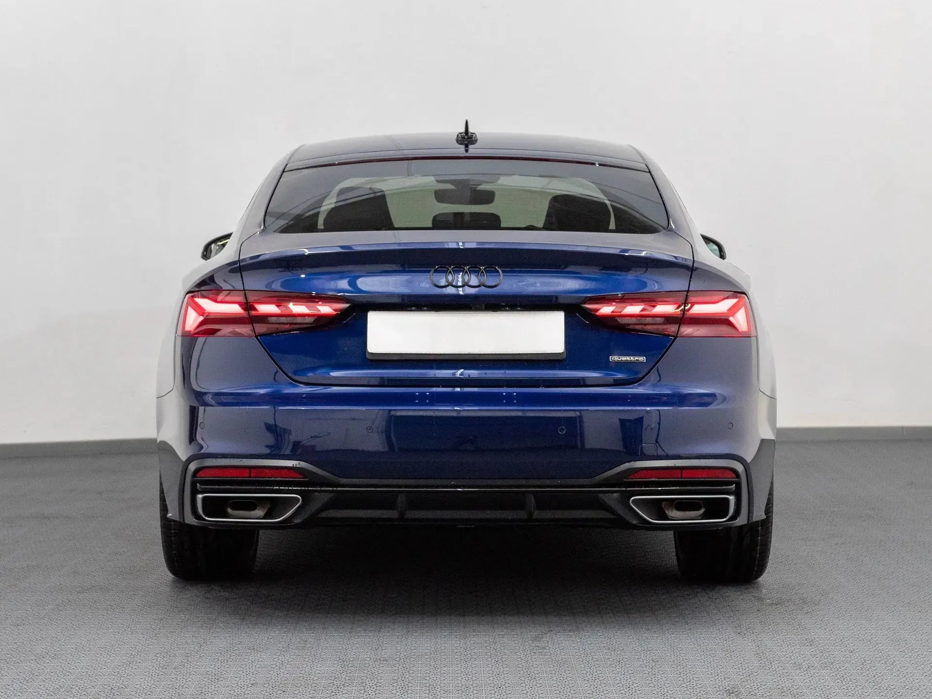 Audi A5 Sportback Advanced 40 TFSI quattro - Samsaru's Car Outlet