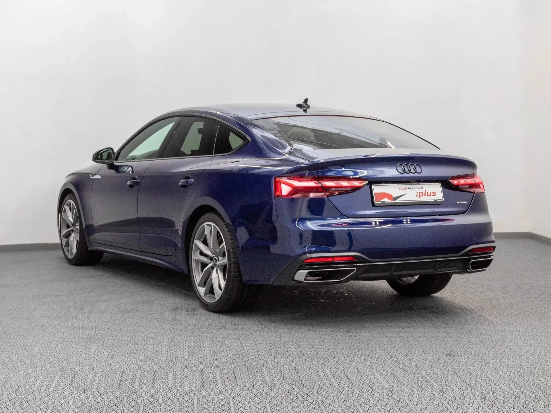 Audi A5 Sportback Advanced 40 TFSI quattro - Samsaru's Car Outlet