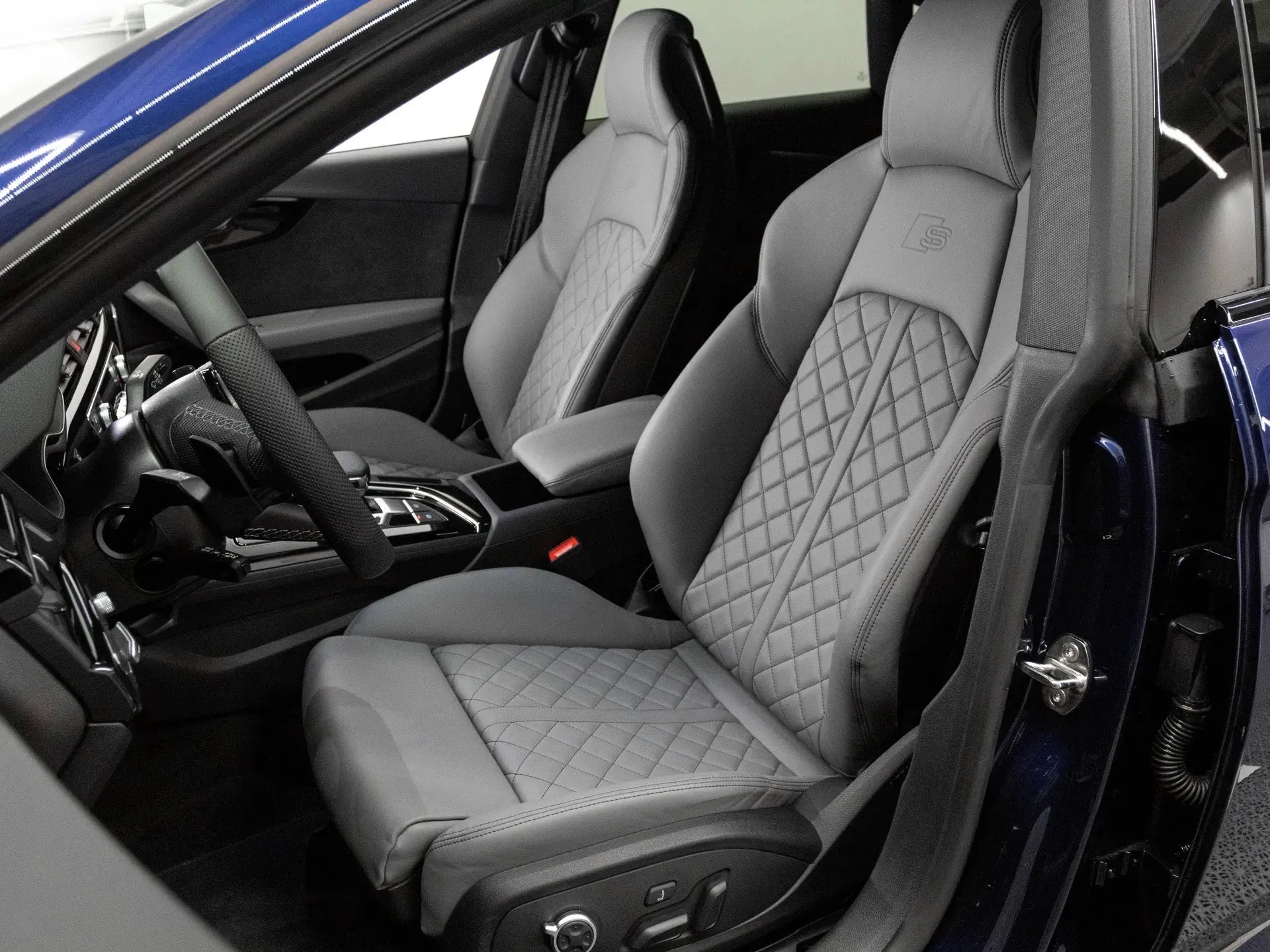 Audi A5 Sportback Advanced 40 TFSI quattro - Samsaru's Car Outlet