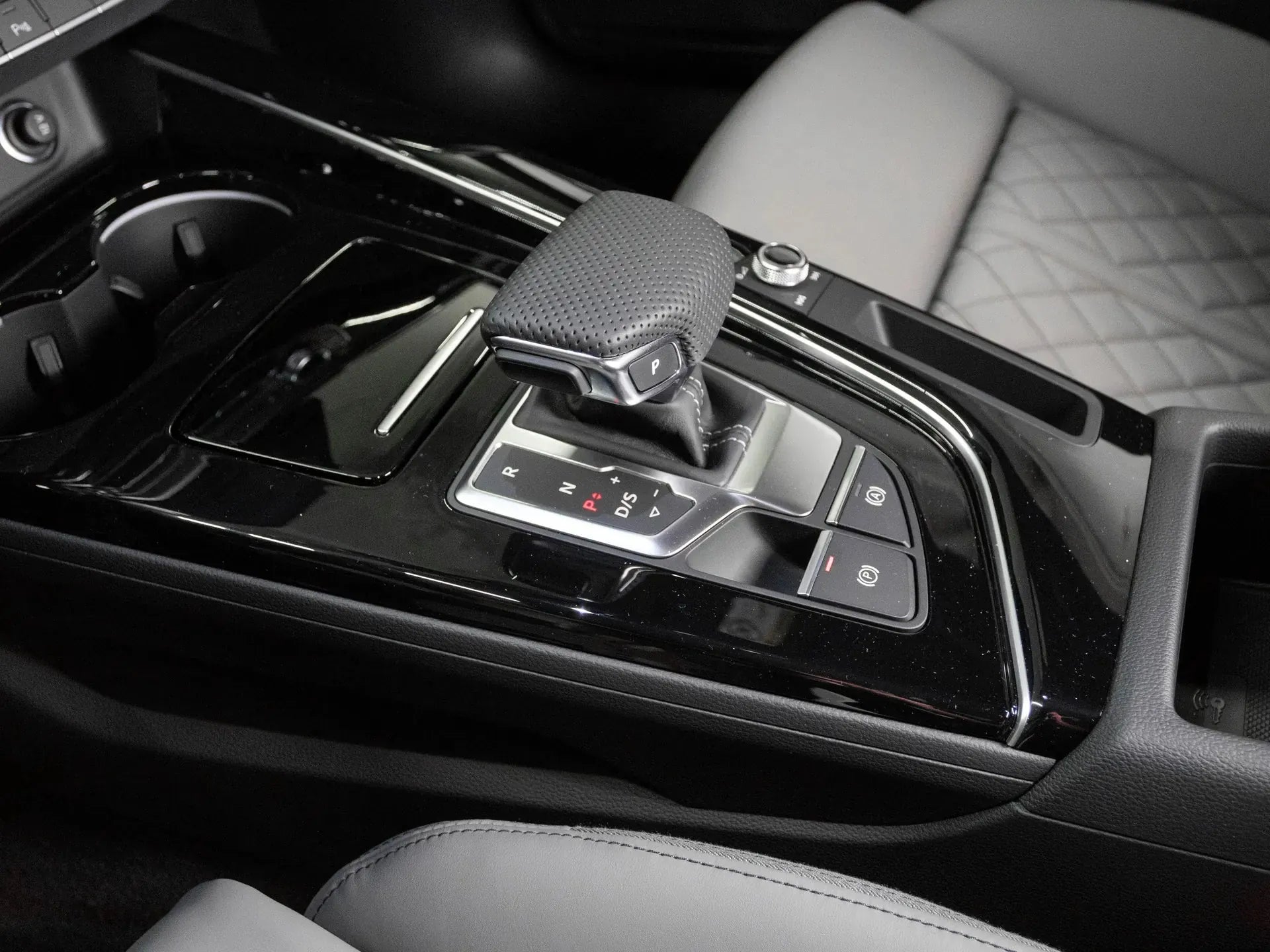 Audi A5 Sportback Advanced 40 TFSI quattro - Samsaru's Car Outlet