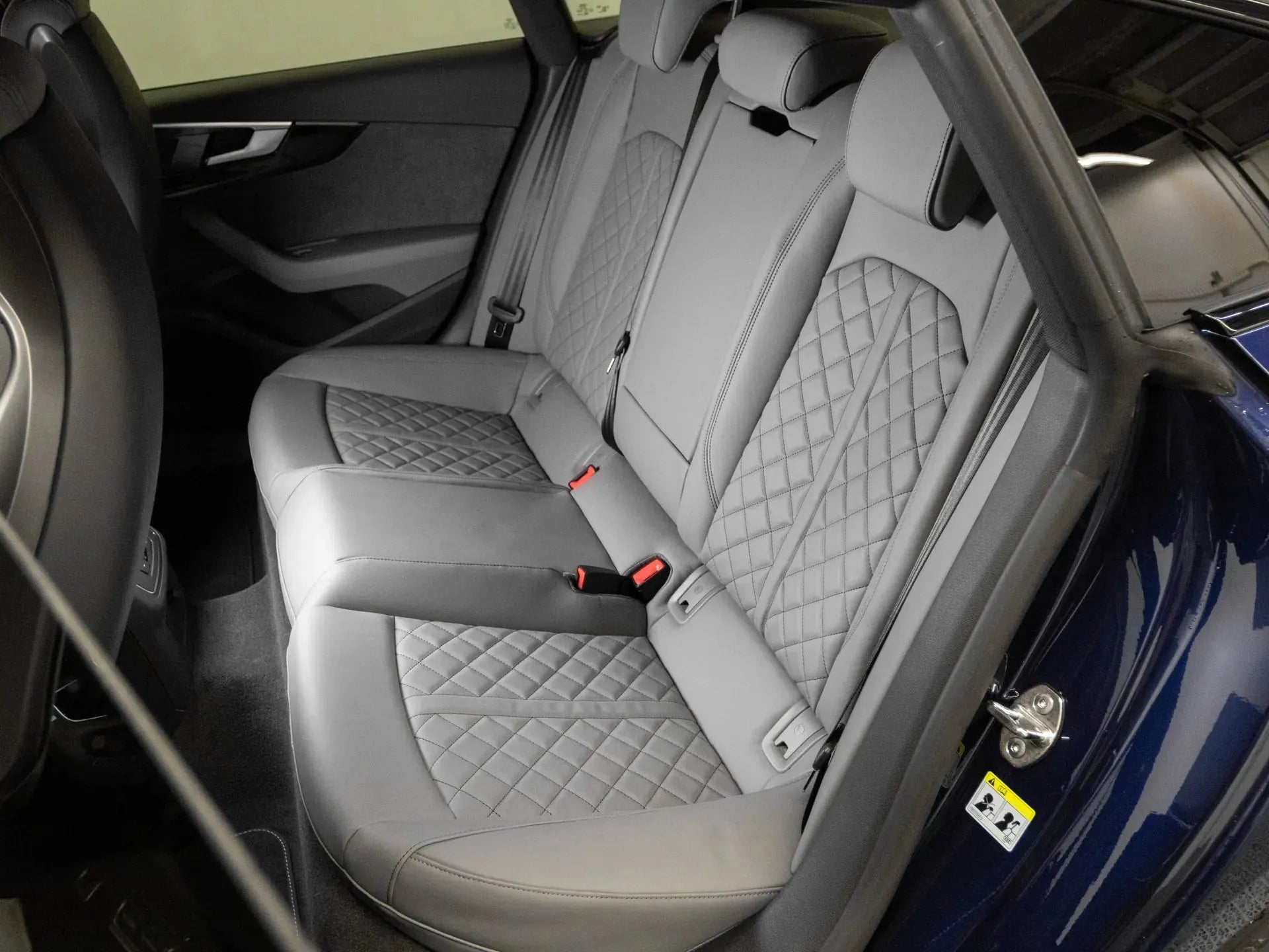 Audi A5 Sportback Advanced 40 TFSI quattro - Samsaru's Car Outlet