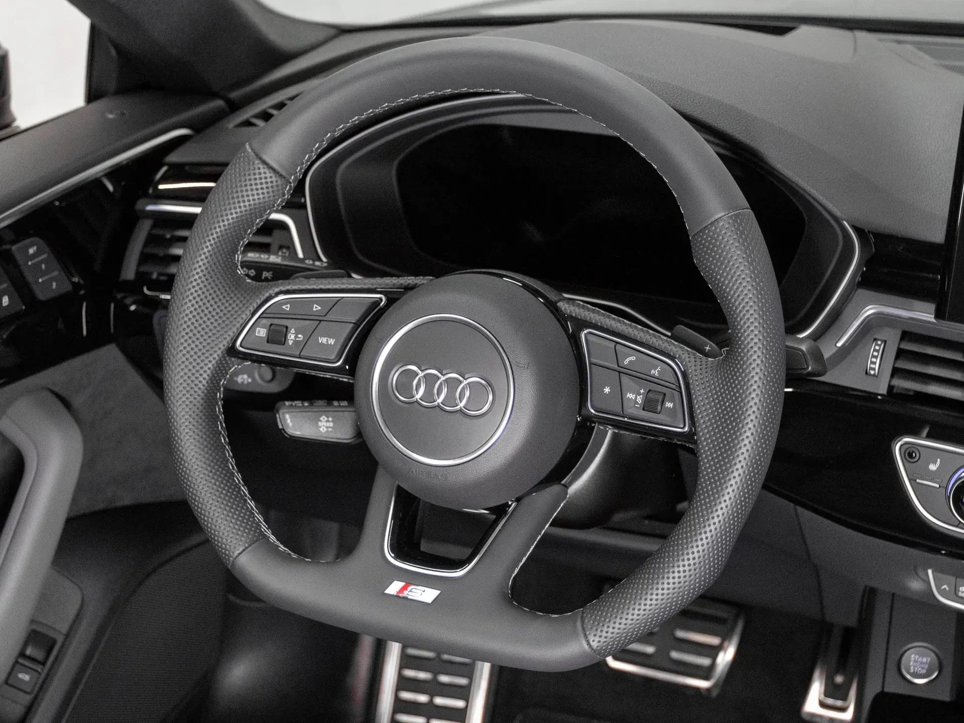 Audi A5 Sportback Advanced 40 TFSI quattro - Samsaru's Car Outlet