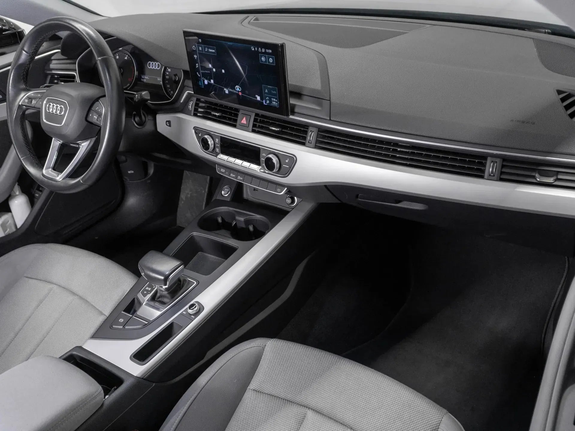 Audi A5 2.0 Diesel 204 CP Negru - Samsaru's Car Outlet