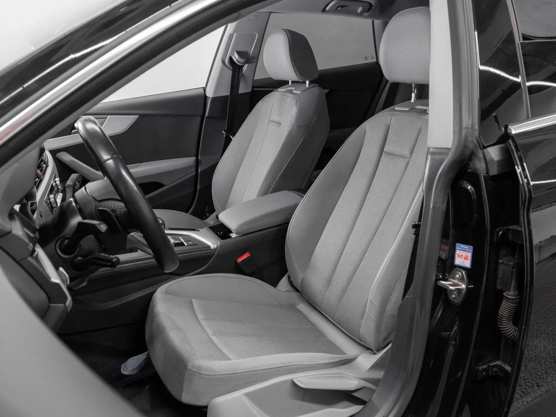 Audi A5 2.0 Diesel 204 CP Negru - Samsaru's Car Outlet