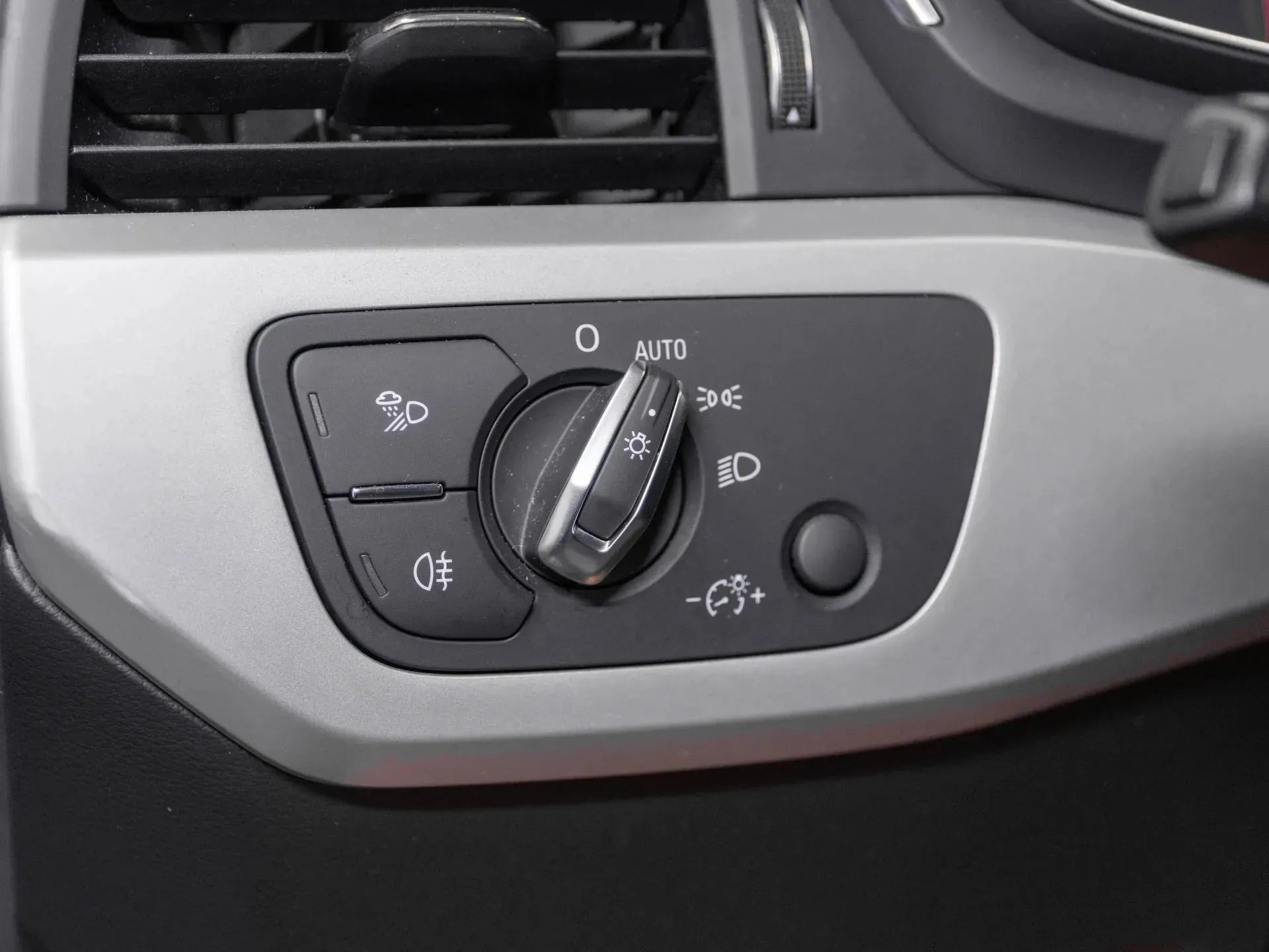 Audi A5 2.0 Diesel 204 CP Negru - Samsaru's Car Outlet
