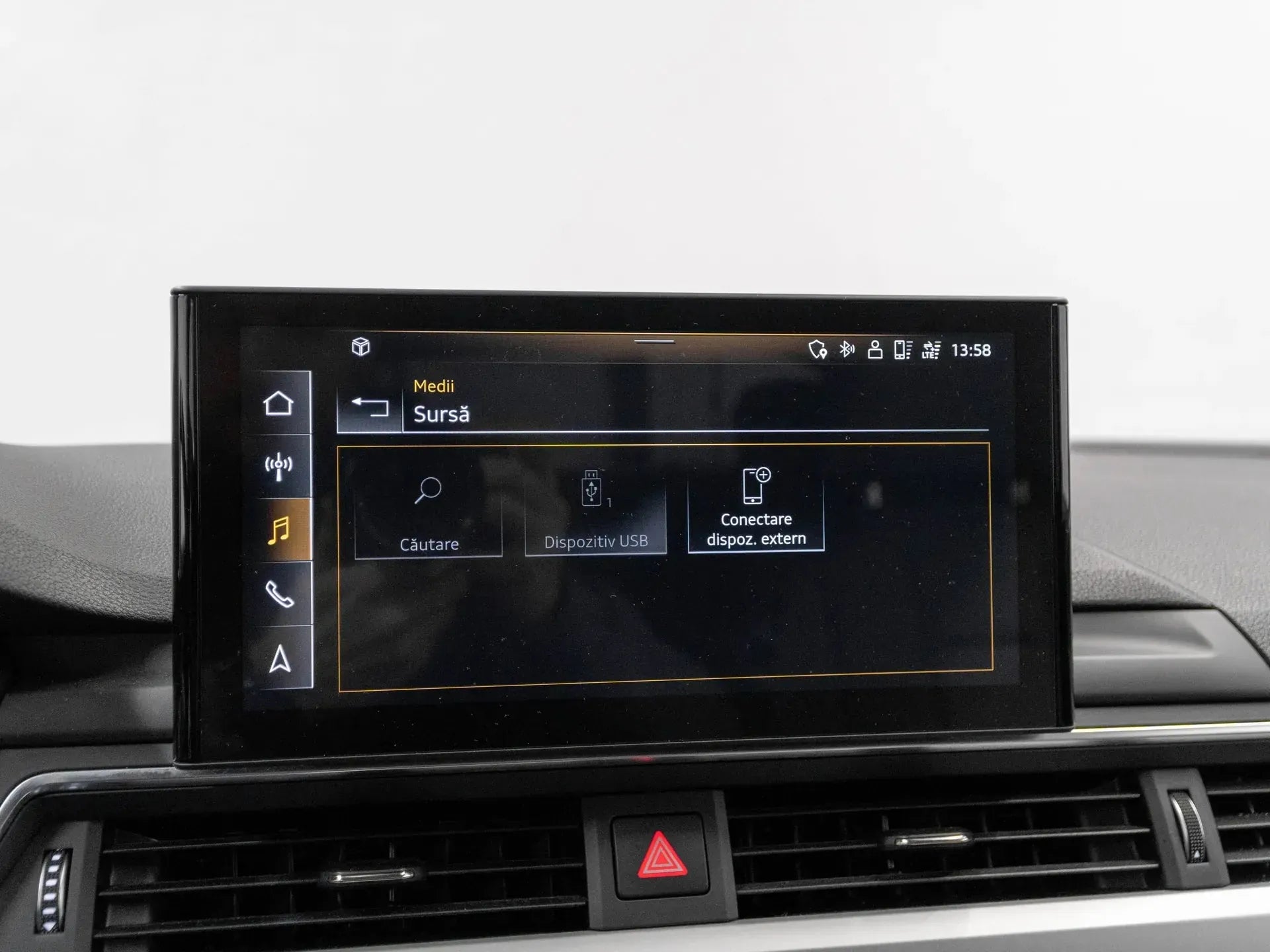 Audi A5 2.0 Diesel 204 CP Negru - Samsaru's Car Outlet
