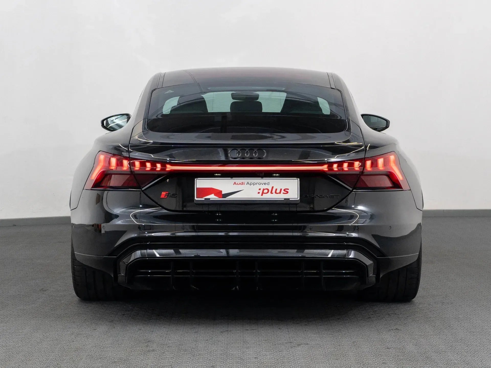 Audi e-tron GT quattro - Samsaru's Car Outlet