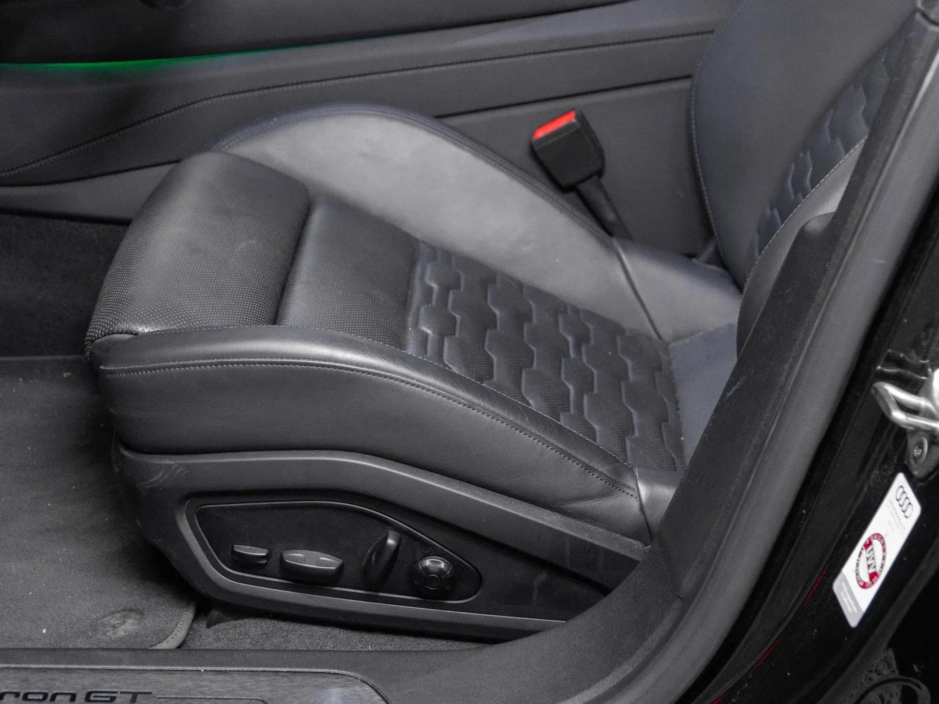 Audi e-tron GT quattro - Samsaru's Car Outlet