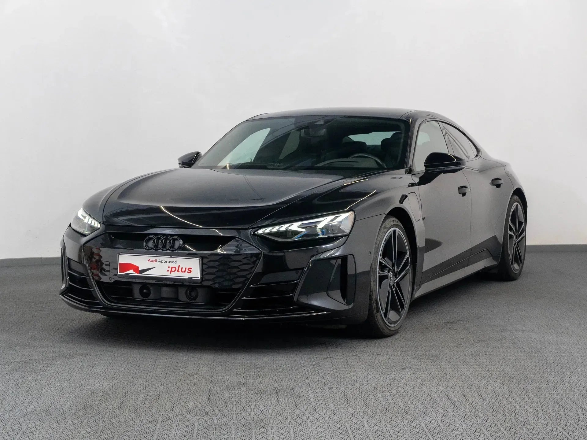 Audi e-tron GT quattro - Samsaru's Car Outlet