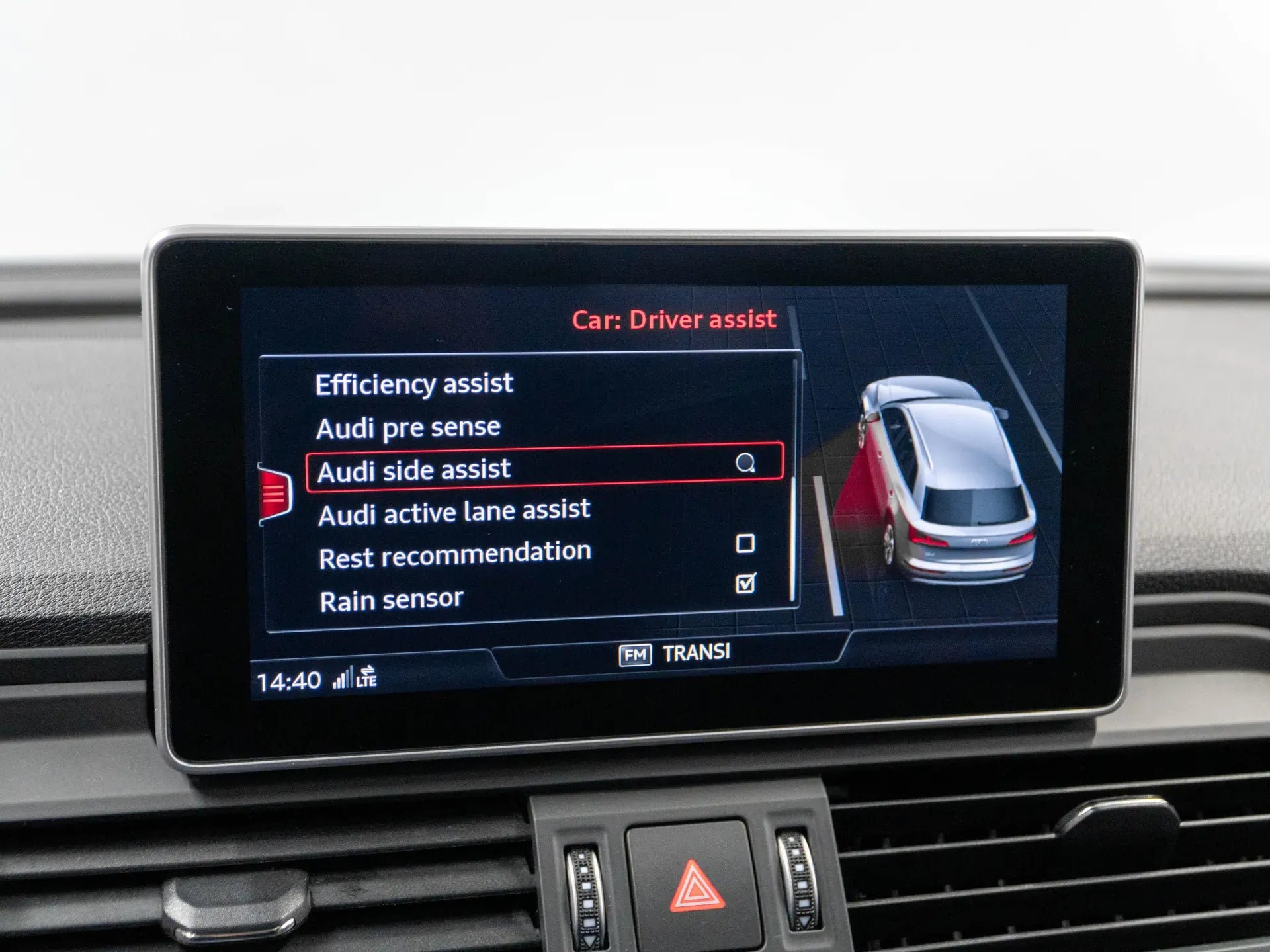 Audi Q5 2.0 Benzina 245 CP Albastru - Samsaru's Car Outlet