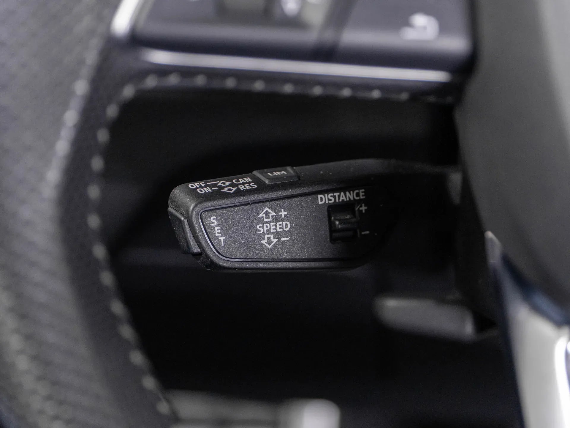 Audi Q5 2.0 Benzina 245 CP Albastru - Samsaru's Car Outlet