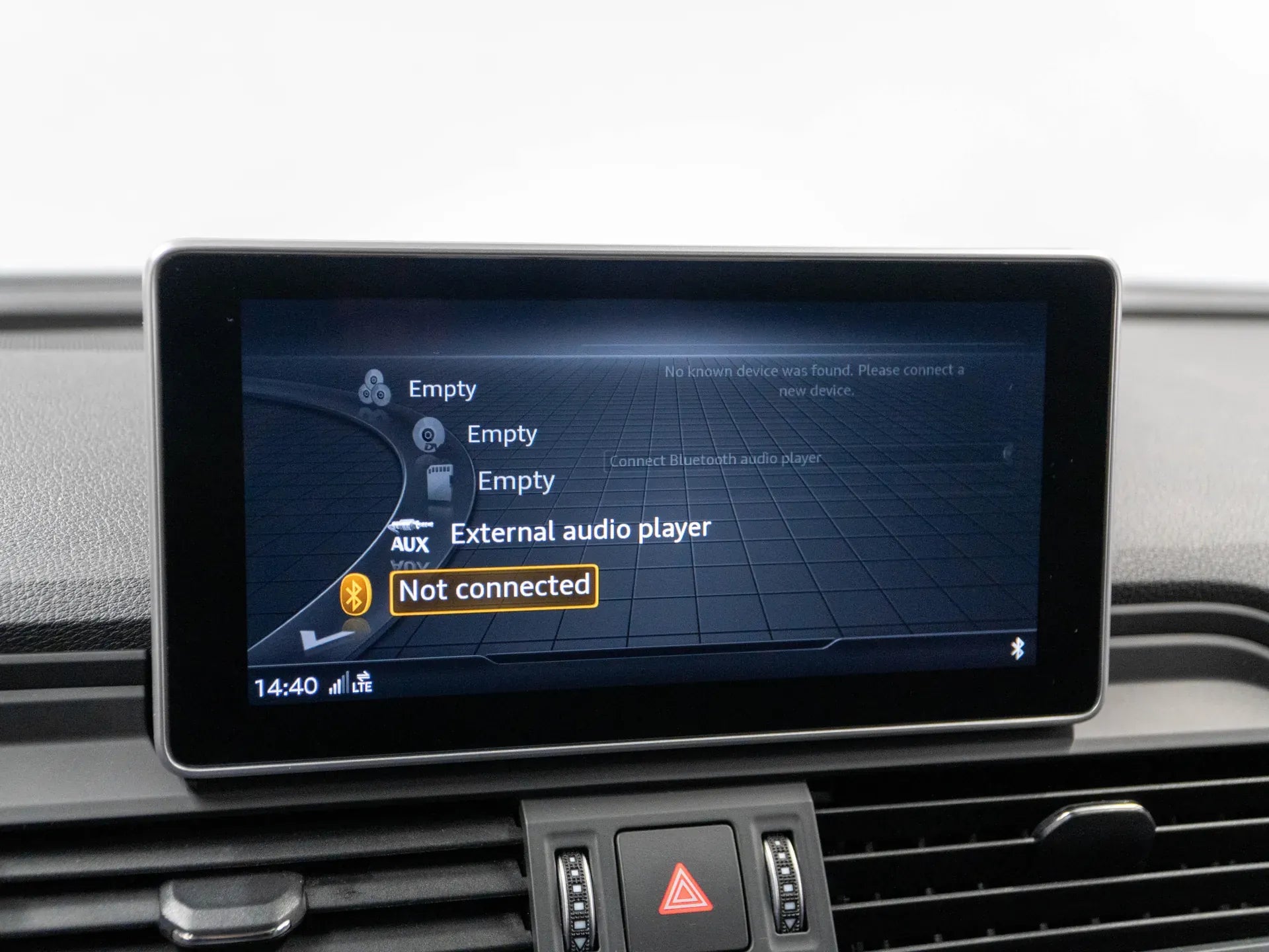 Audi Q5 2.0 Benzina 245 CP Albastru - Samsaru's Car Outlet