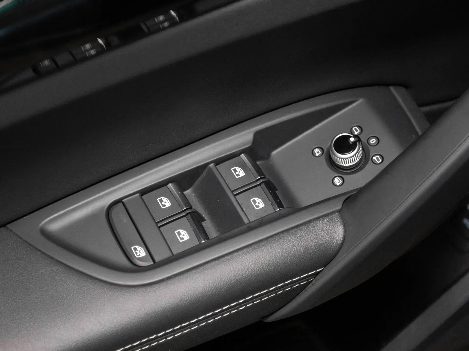 Audi Q5 Sportback S line 45 TFSI quattro - Samsaru's Car Outlet