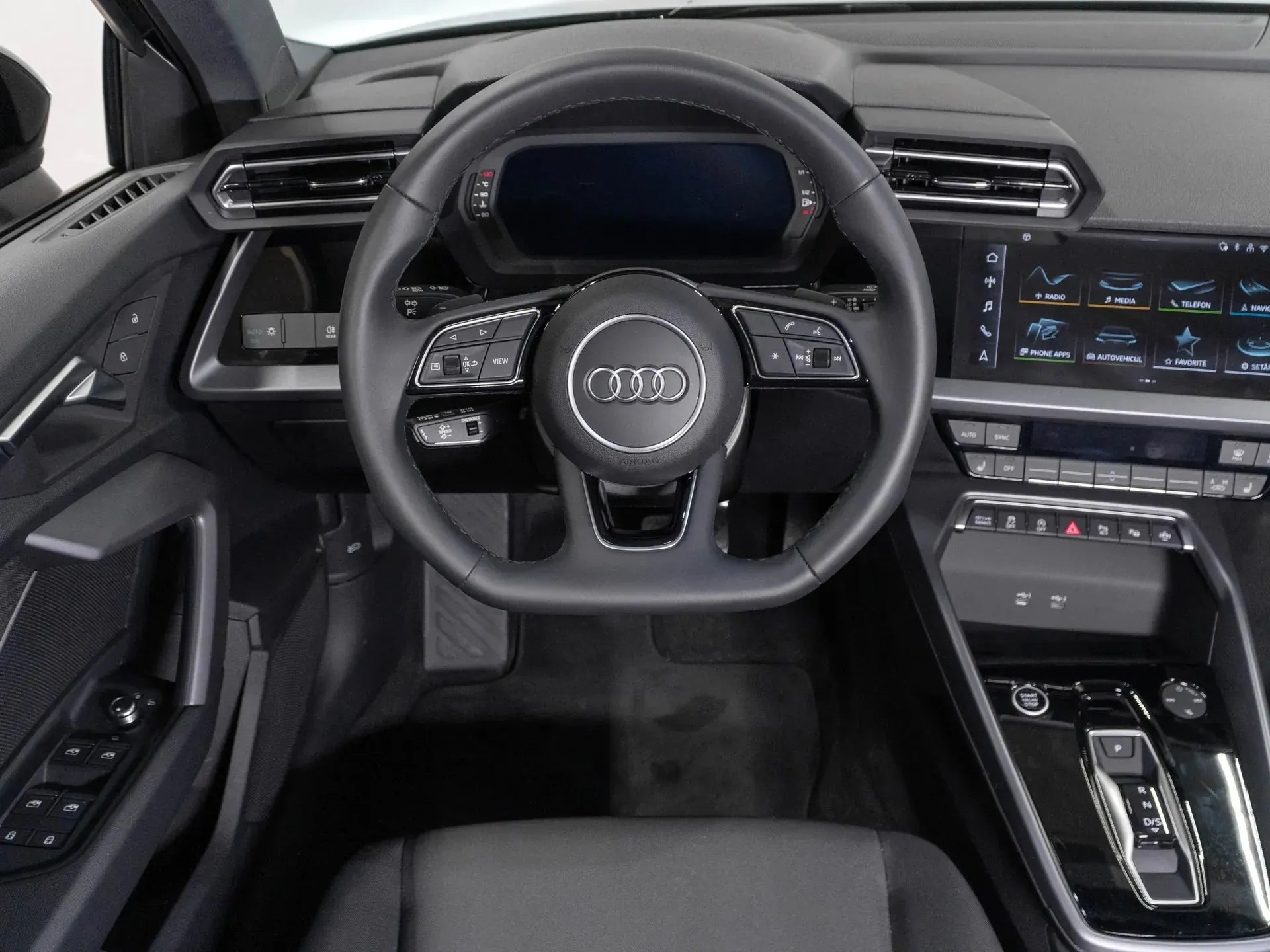 Audi A3 1.5 Benzina 116 CP Negru (dublu ambreiaj) - Samsaru's Car Outlet