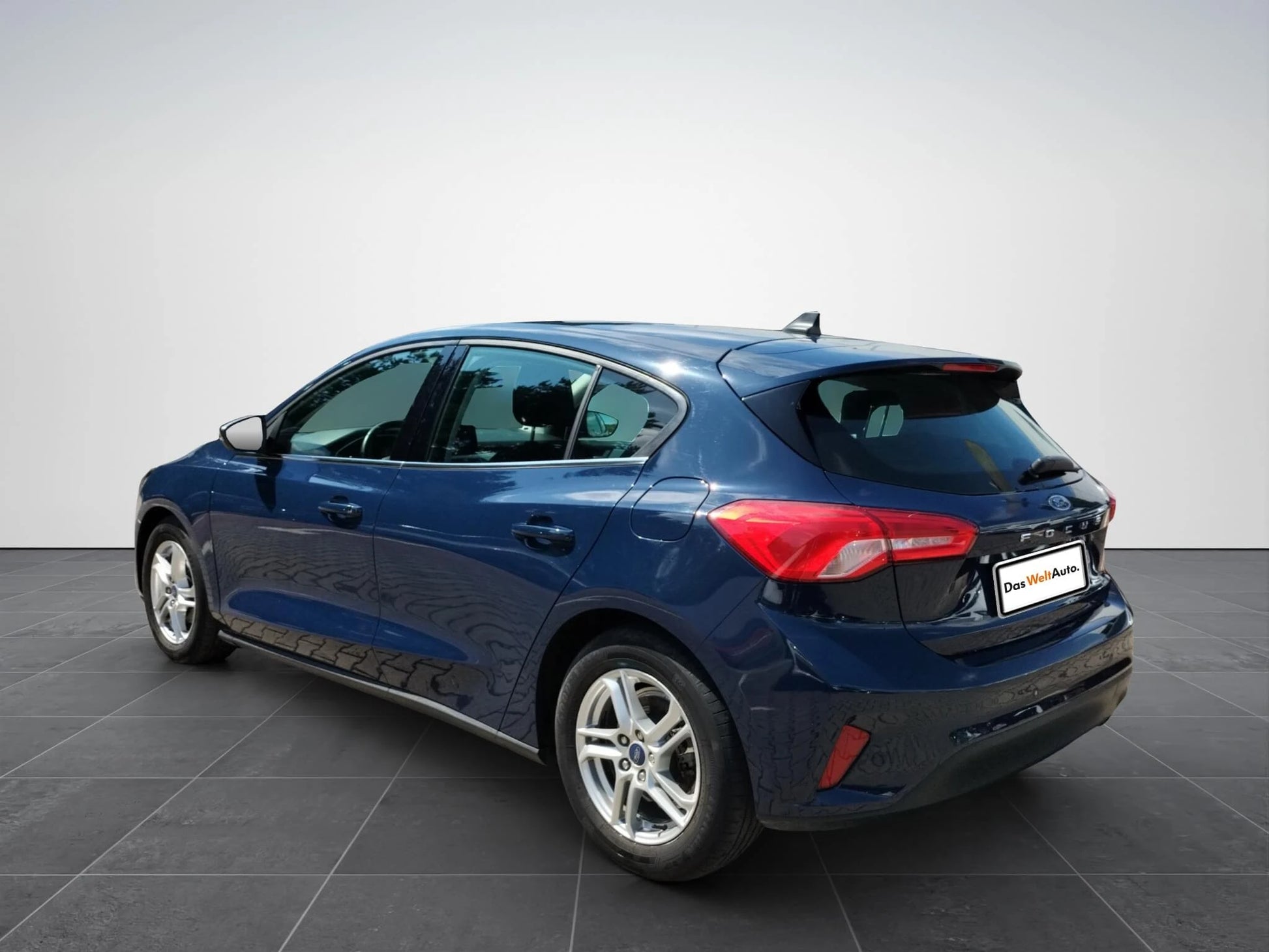 Ford Focus 1.5 EcoBlue Trend - Samsaru's Car Outlet