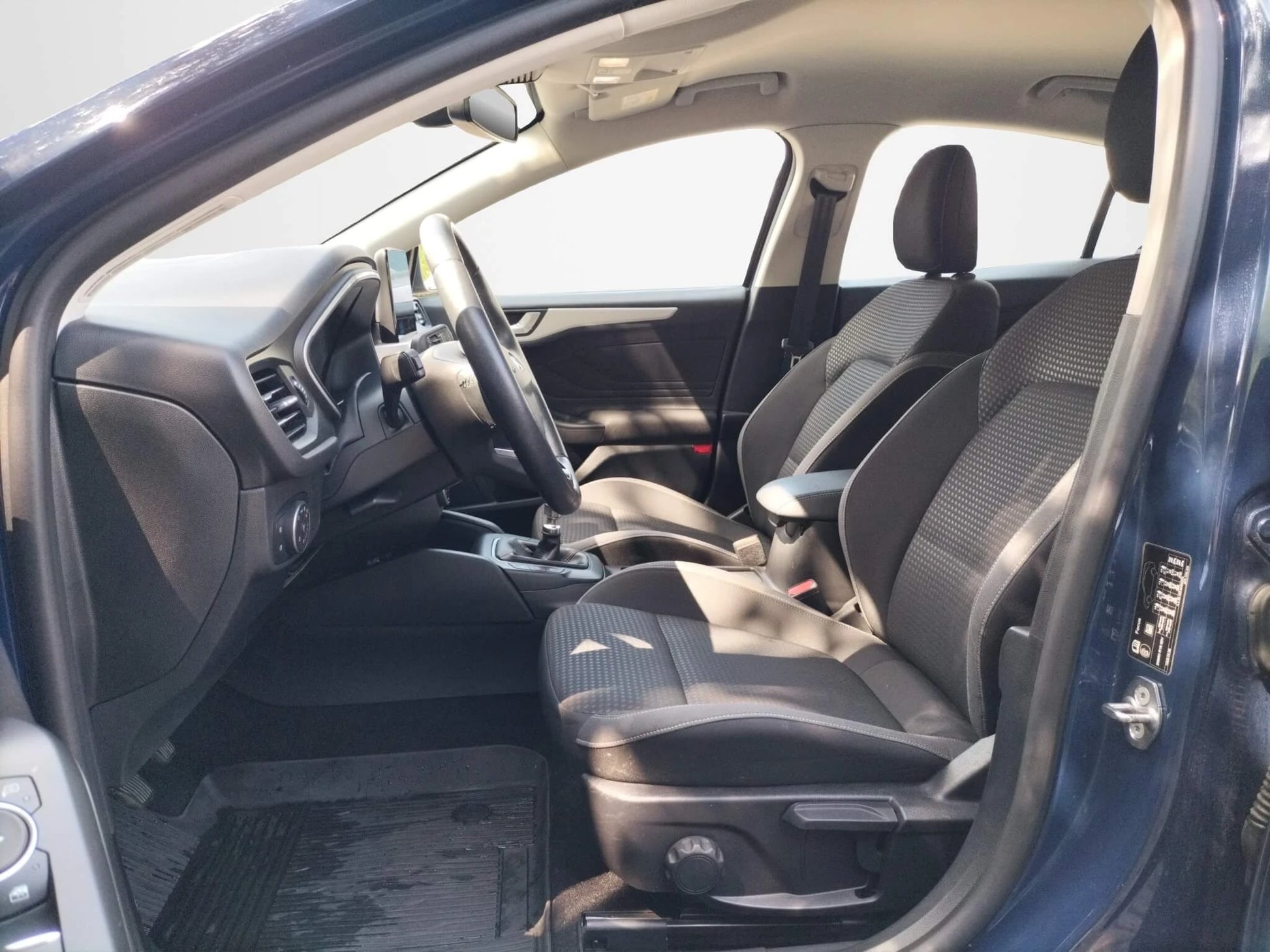 Ford Focus 1.5 EcoBlue Trend - Samsaru's Car Outlet