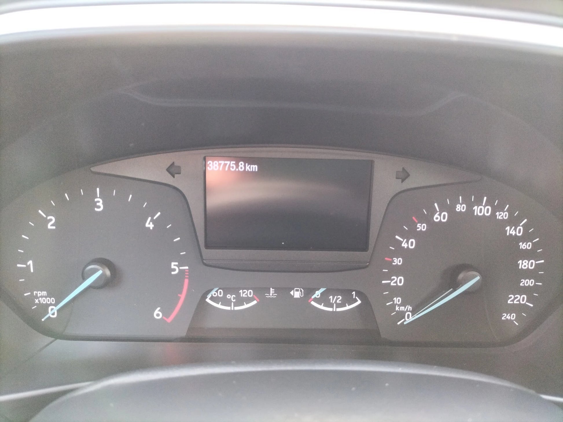 Ford Focus 1.5 EcoBlue Trend - Samsaru's Car Outlet