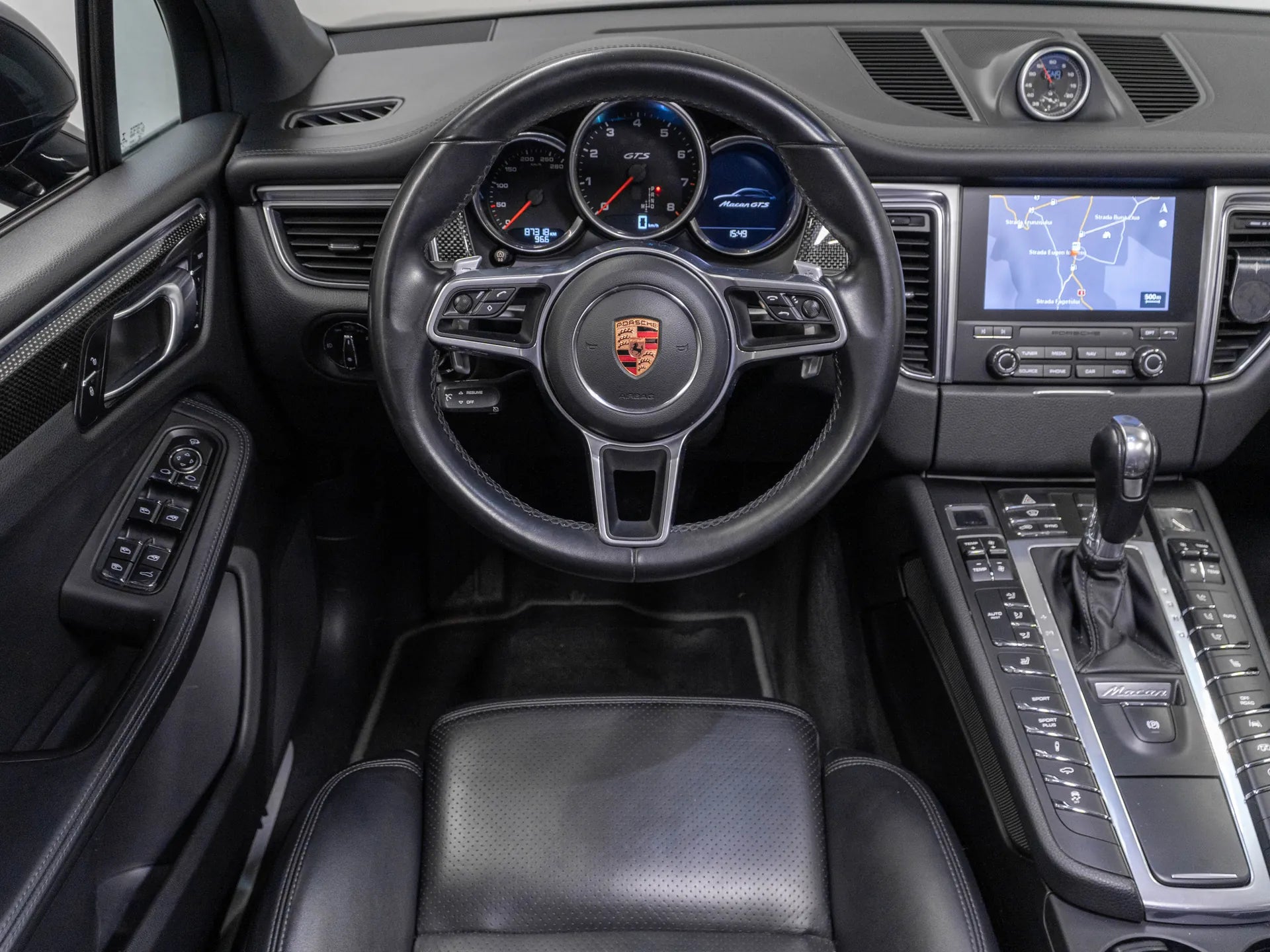 Porsche Macan 3.0 Benzina 353 CP Gri - Samsaru's Car Outlet