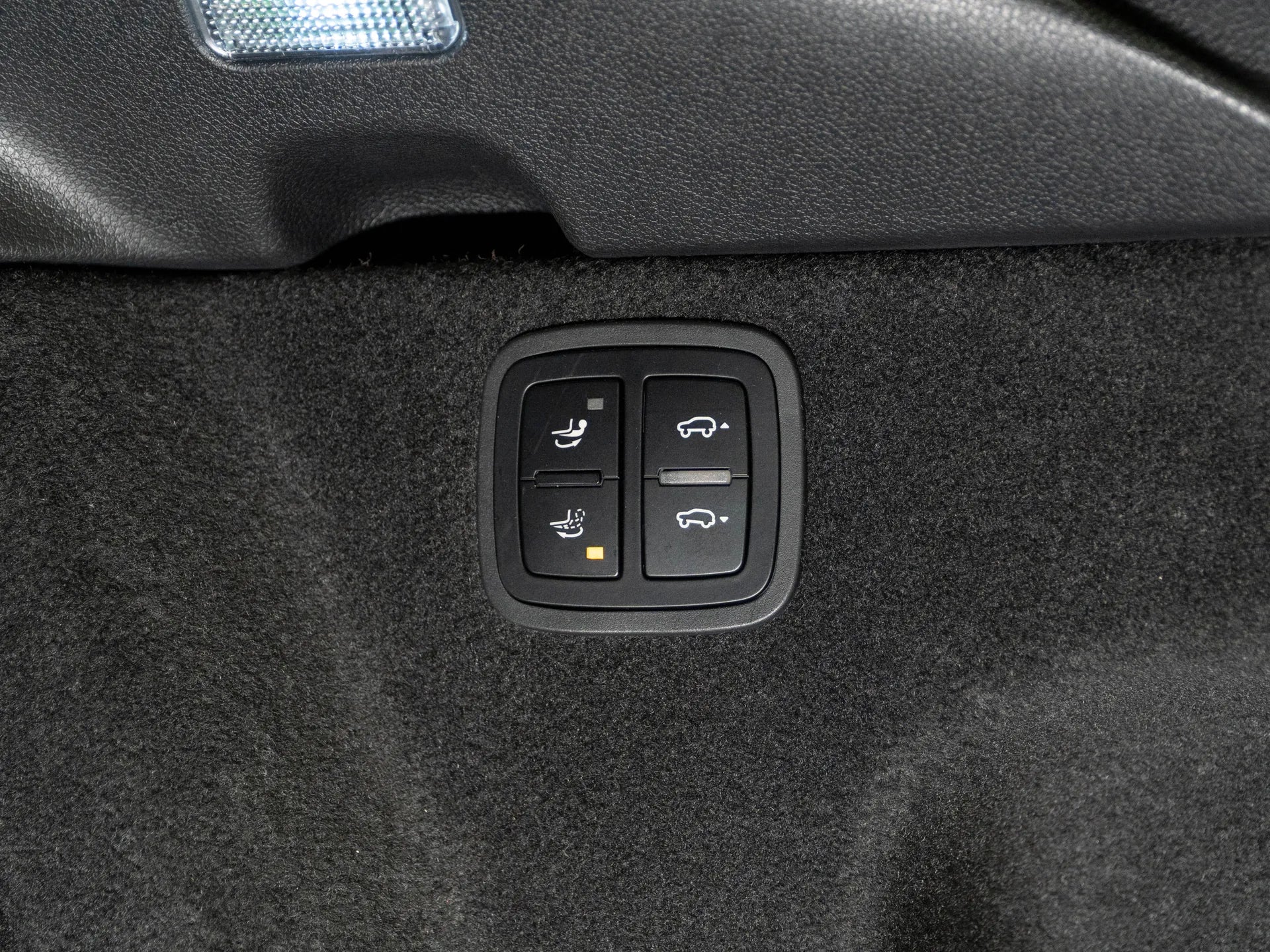 Porsche Macan 3.0 Benzina 353 CP Gri - Samsaru's Car Outlet
