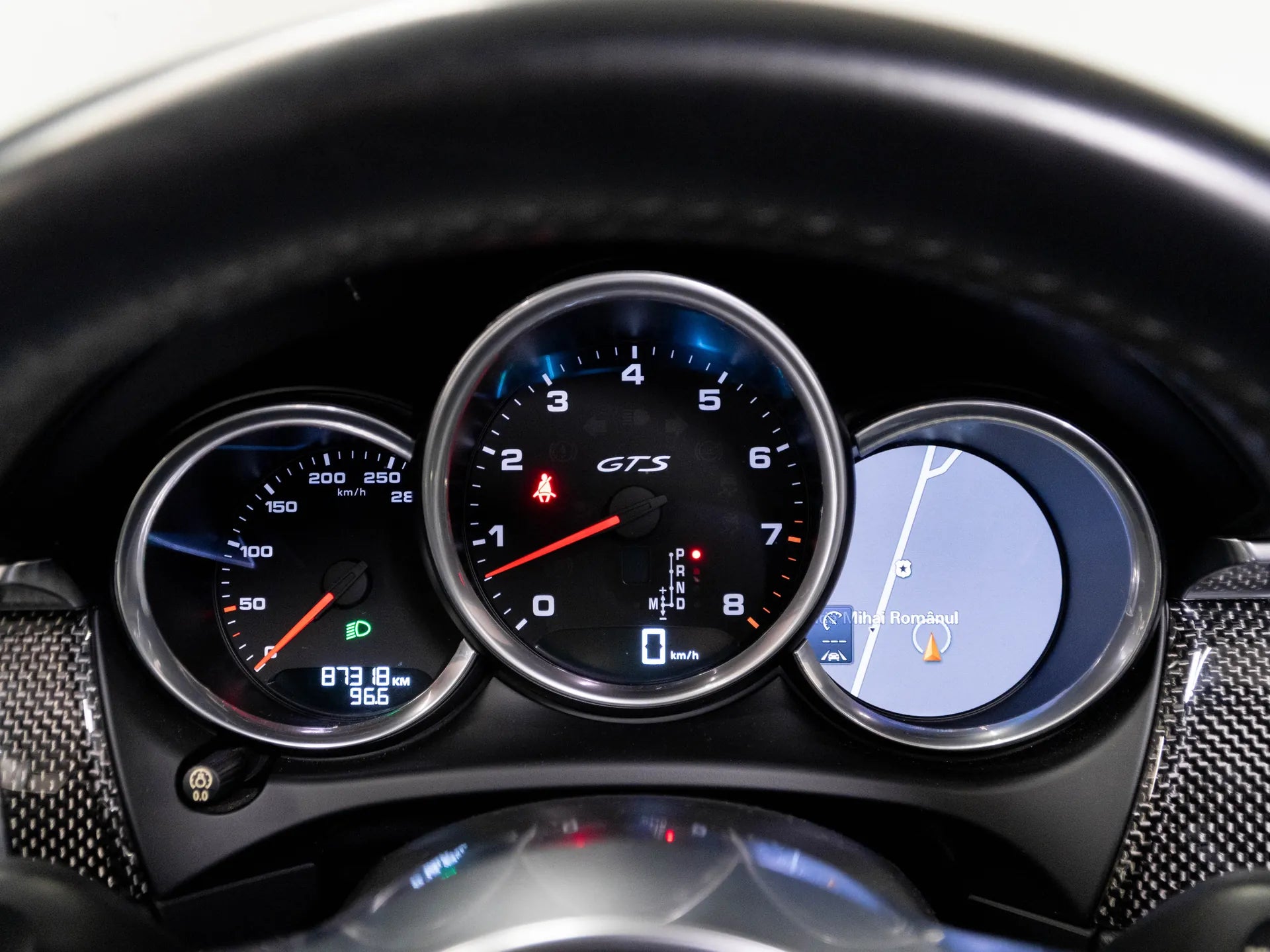 Porsche Macan 3.0 Benzina 353 CP Gri - Samsaru's Car Outlet