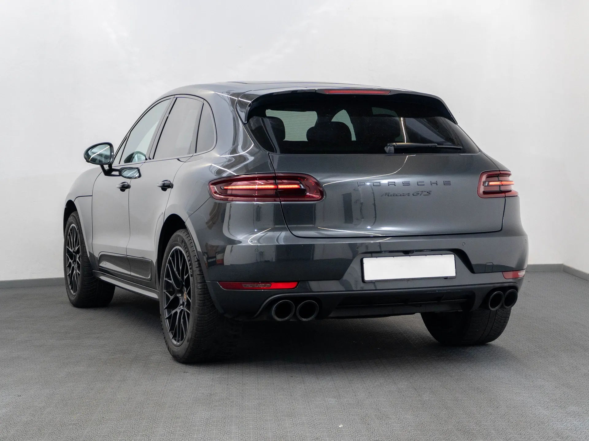 Porsche Macan 3.0 Benzina 353 CP Gri - Samsaru's Car Outlet