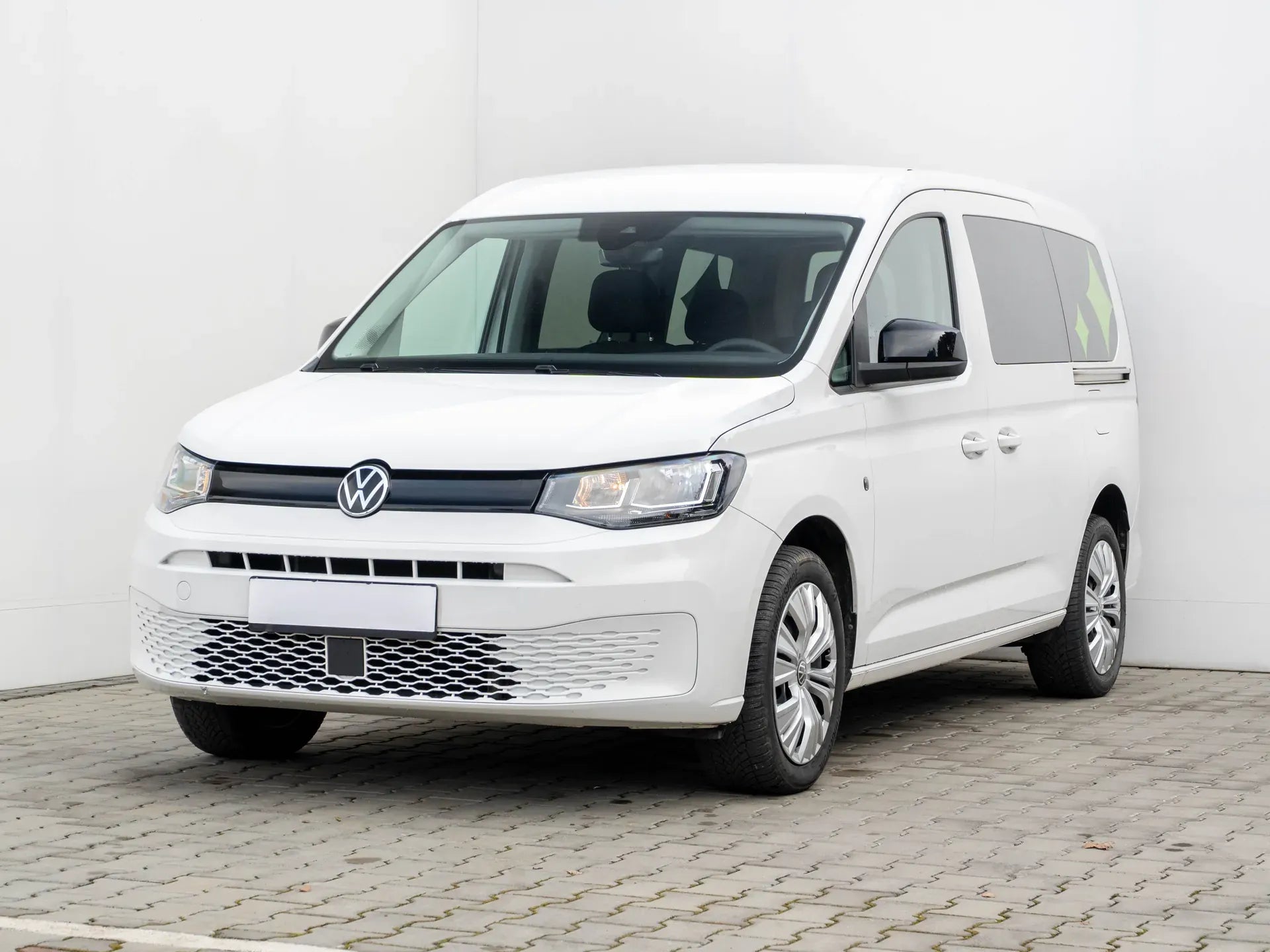 Volkswagen Caddy 2.0 Diesel 102 CP Alb - Samsaru's Car Outlet