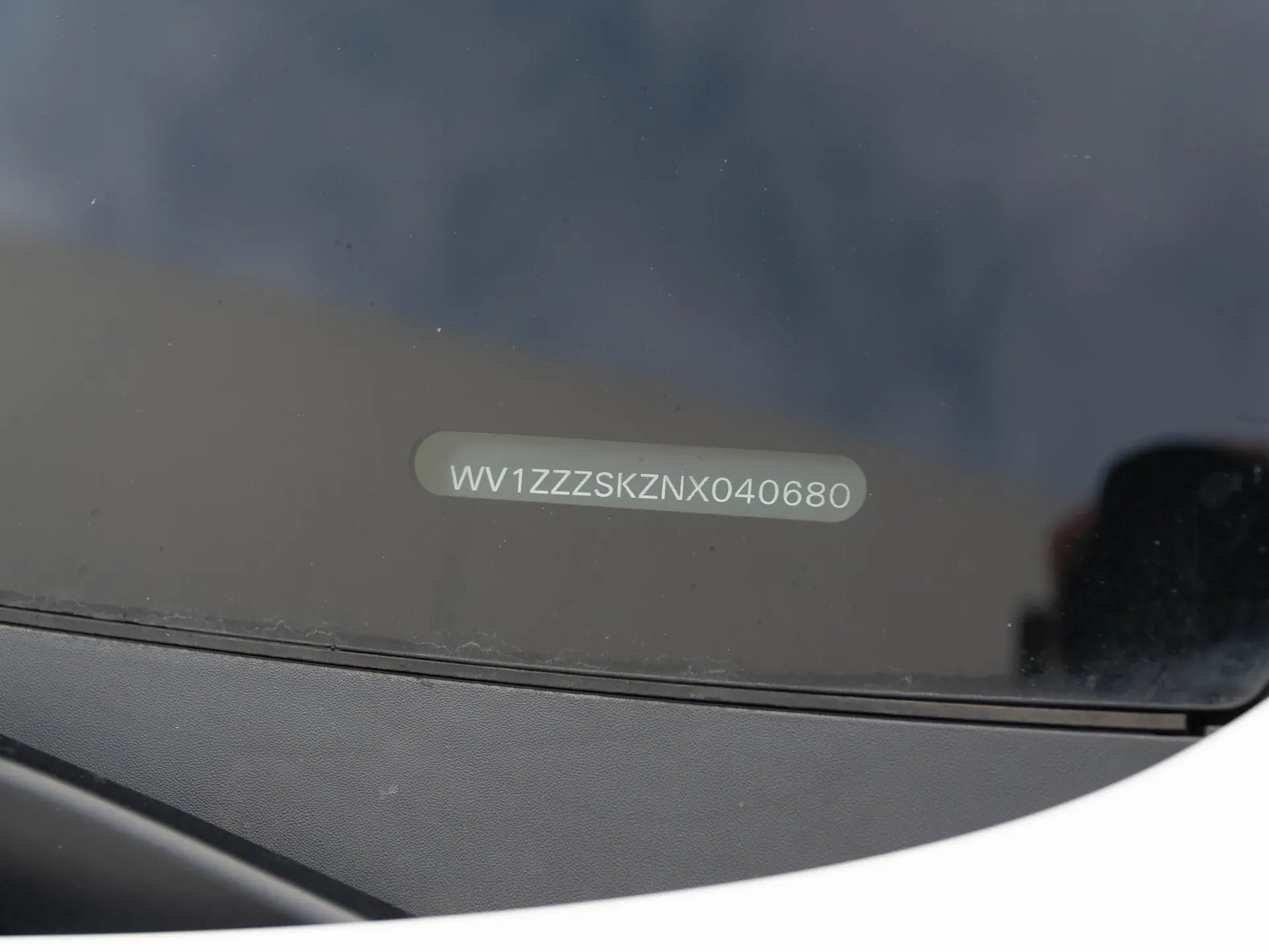 Volkswagen Caddy 2.0 Diesel 102 CP Alb - Samsaru's Car Outlet
