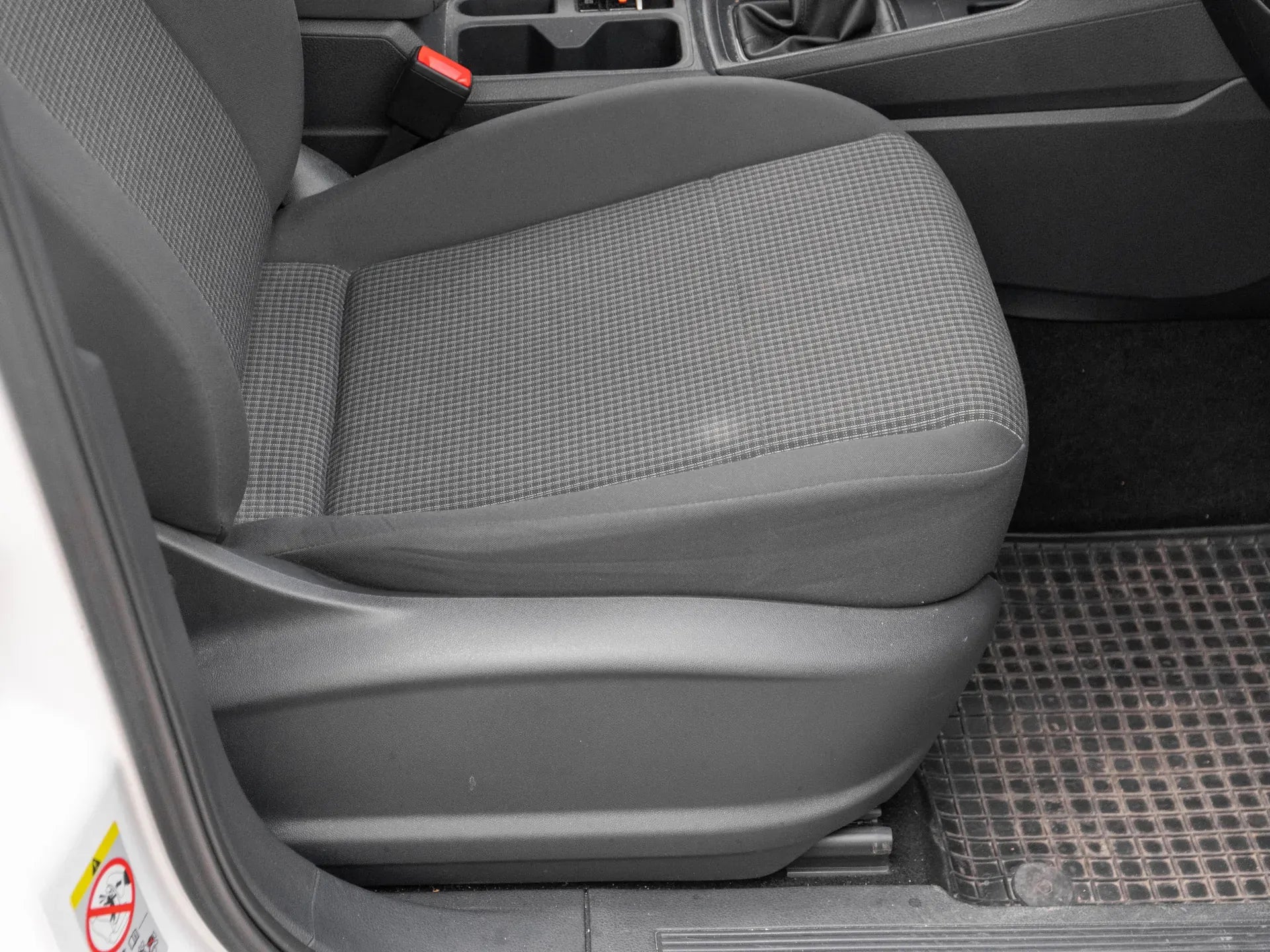 Volkswagen Caddy 2.0 Diesel 102 CP Alb - Samsaru's Car Outlet