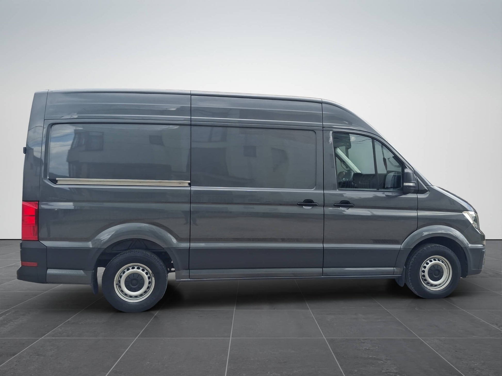 VW Crafter 3.5 Furgon L3H3 4Motion - Samsaru's Car Outlet
