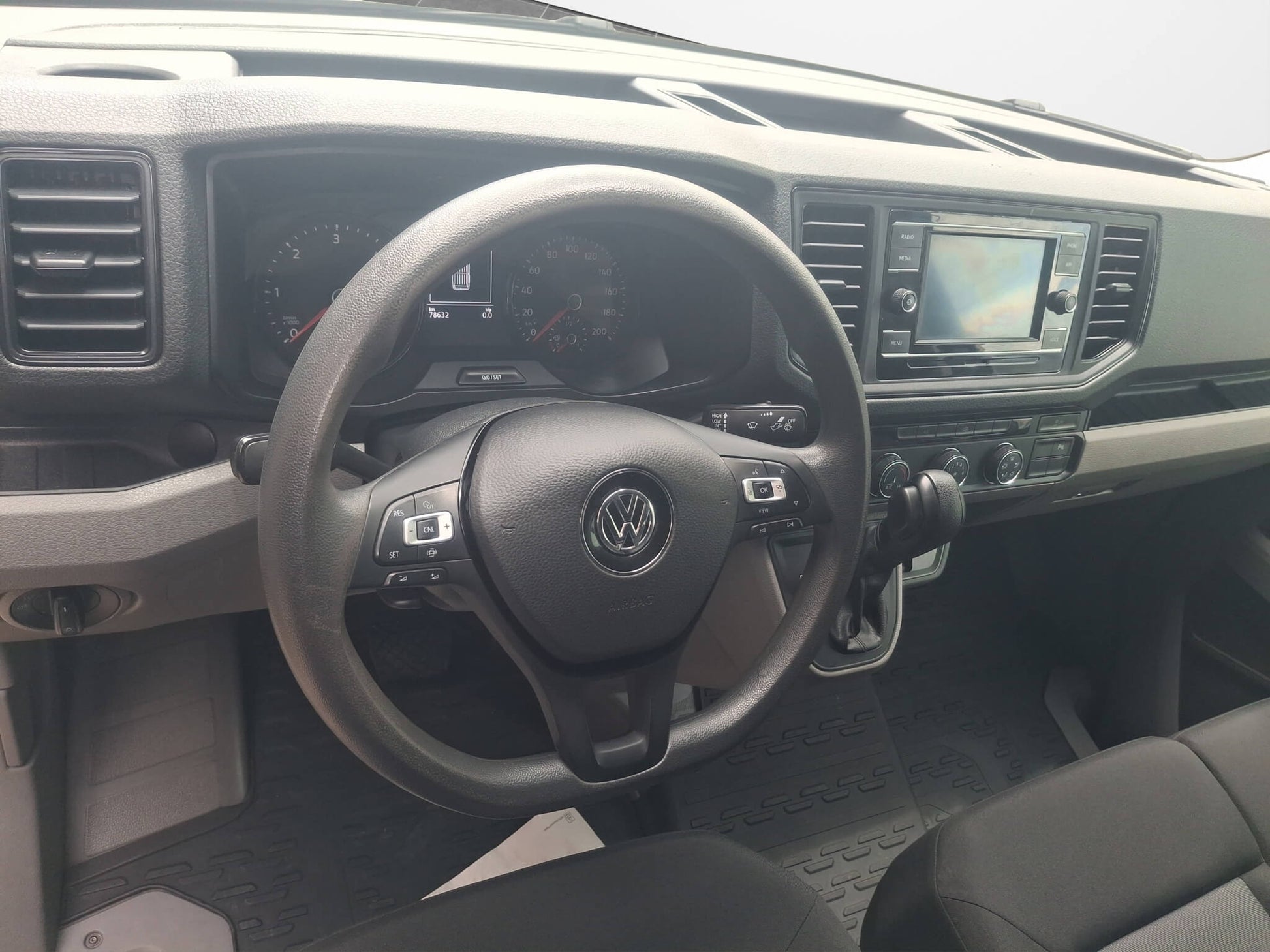 VW Crafter 3.5 Furgon L3H3 4Motion - Samsaru's Car Outlet