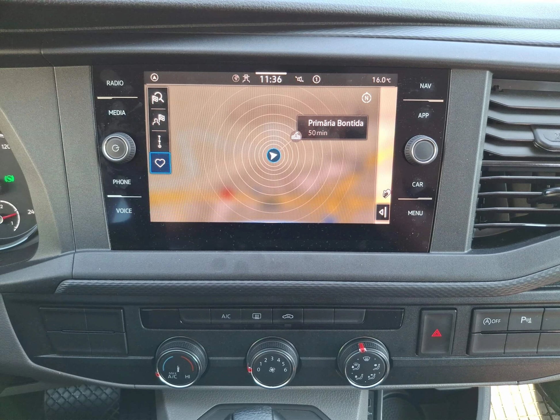 VW Transporter T6.1 2.0 TDI DSG - Samsaru's Car Outlet