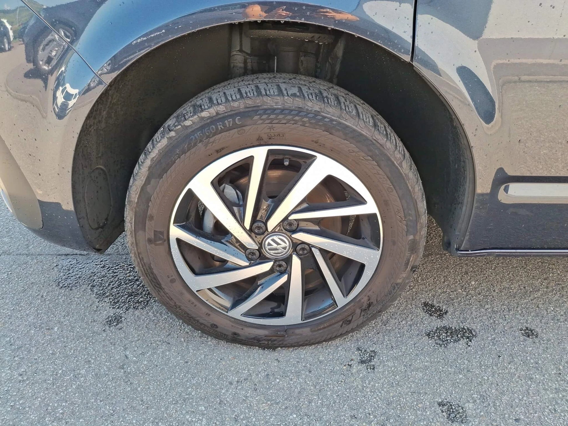 VW Transporter T6.1 2.0 TDI DSG - Samsaru's Car Outlet