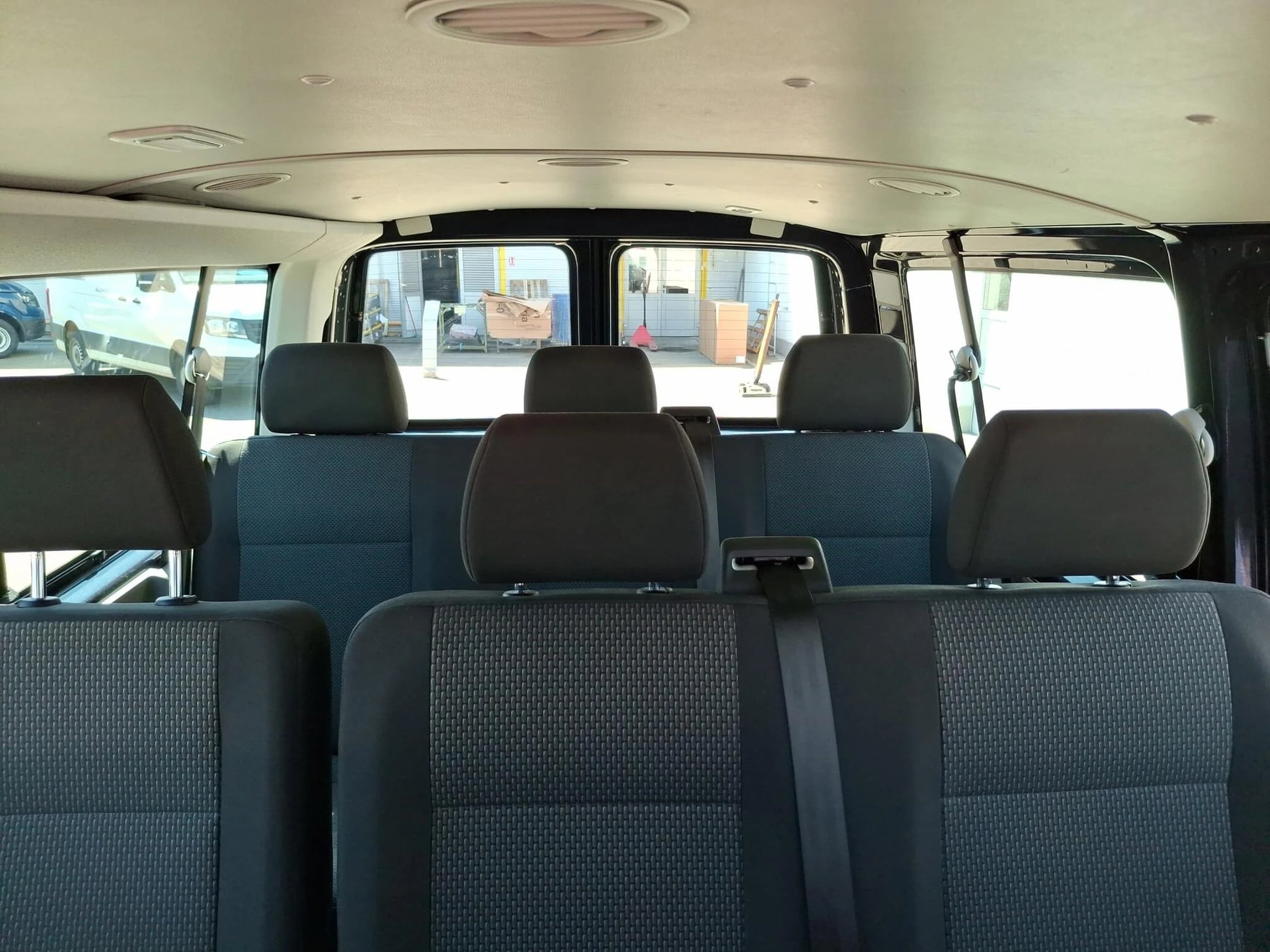 VW Transporter T6.1 2.0 TDI DSG - Samsaru's Car Outlet