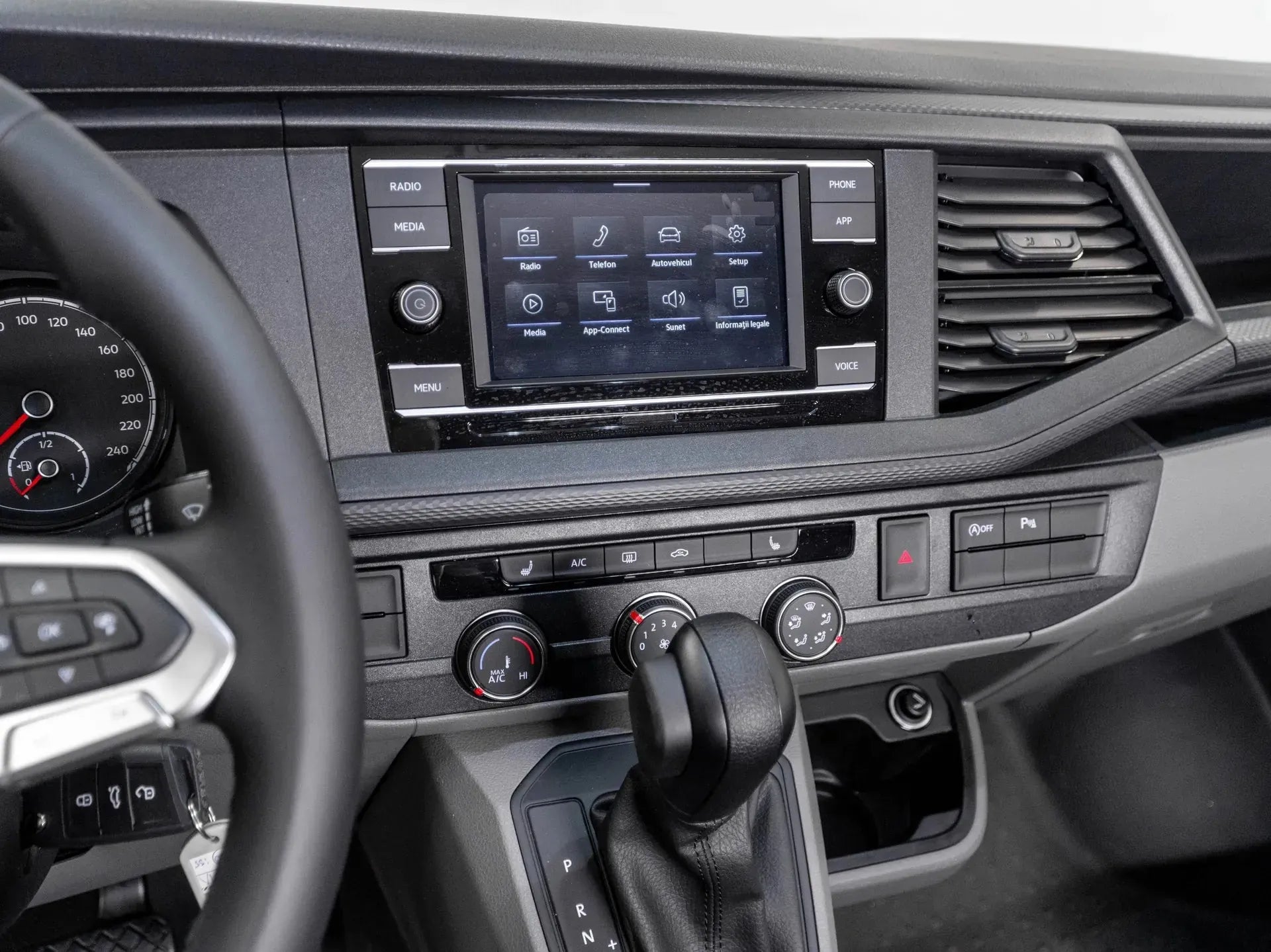 VW Transporter T6.1 2.0 TDI DSG - Samsaru's Car Outlet