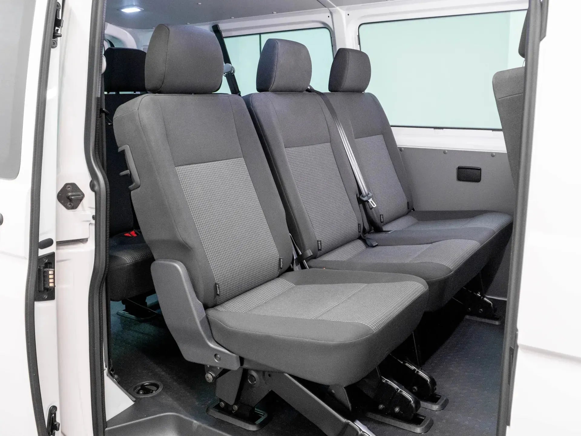 VW Transporter T6.1 2.0 TDI DSG - Samsaru's Car Outlet