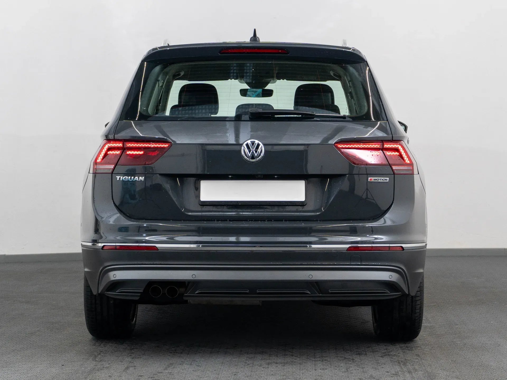 Volkswagen Tiguan 2.0 Diesel 190 CP Gri - Samsaru's Car Outlet